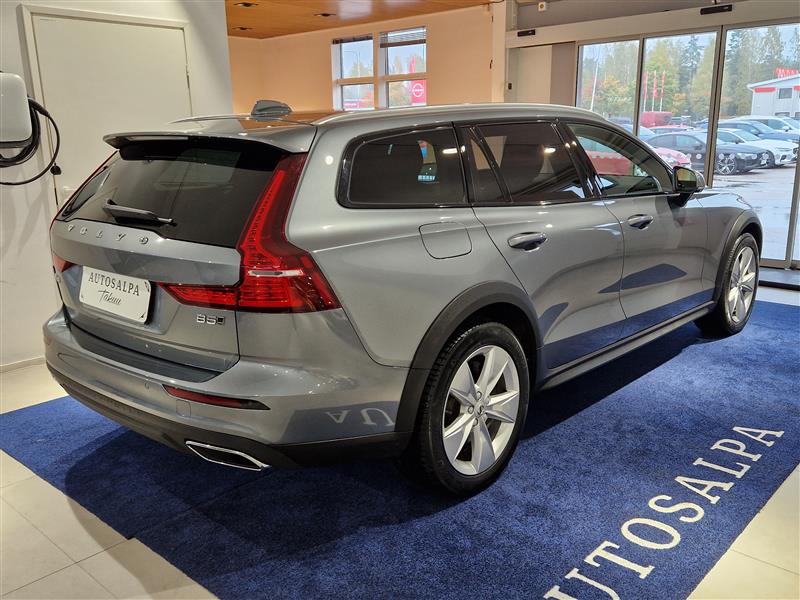 Volvo V60 Cross Country 2021, kuva 4/33