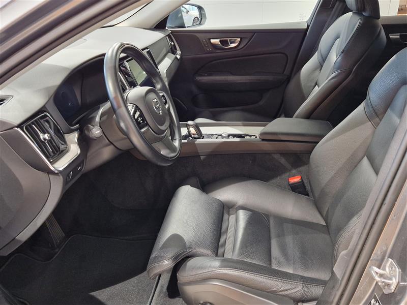 Volvo V60 Cross Country 2021, kuva 7/33