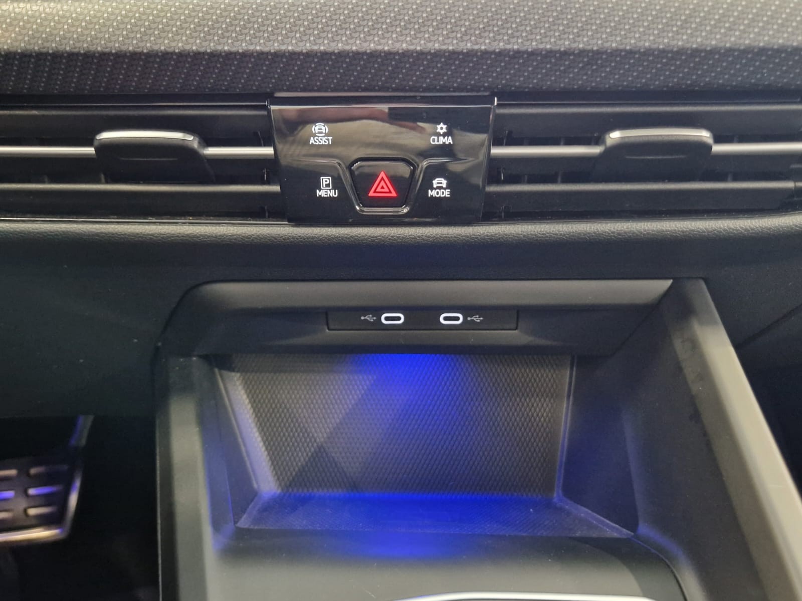 Volkswagen GOLF R-LINE 1,5 DSG