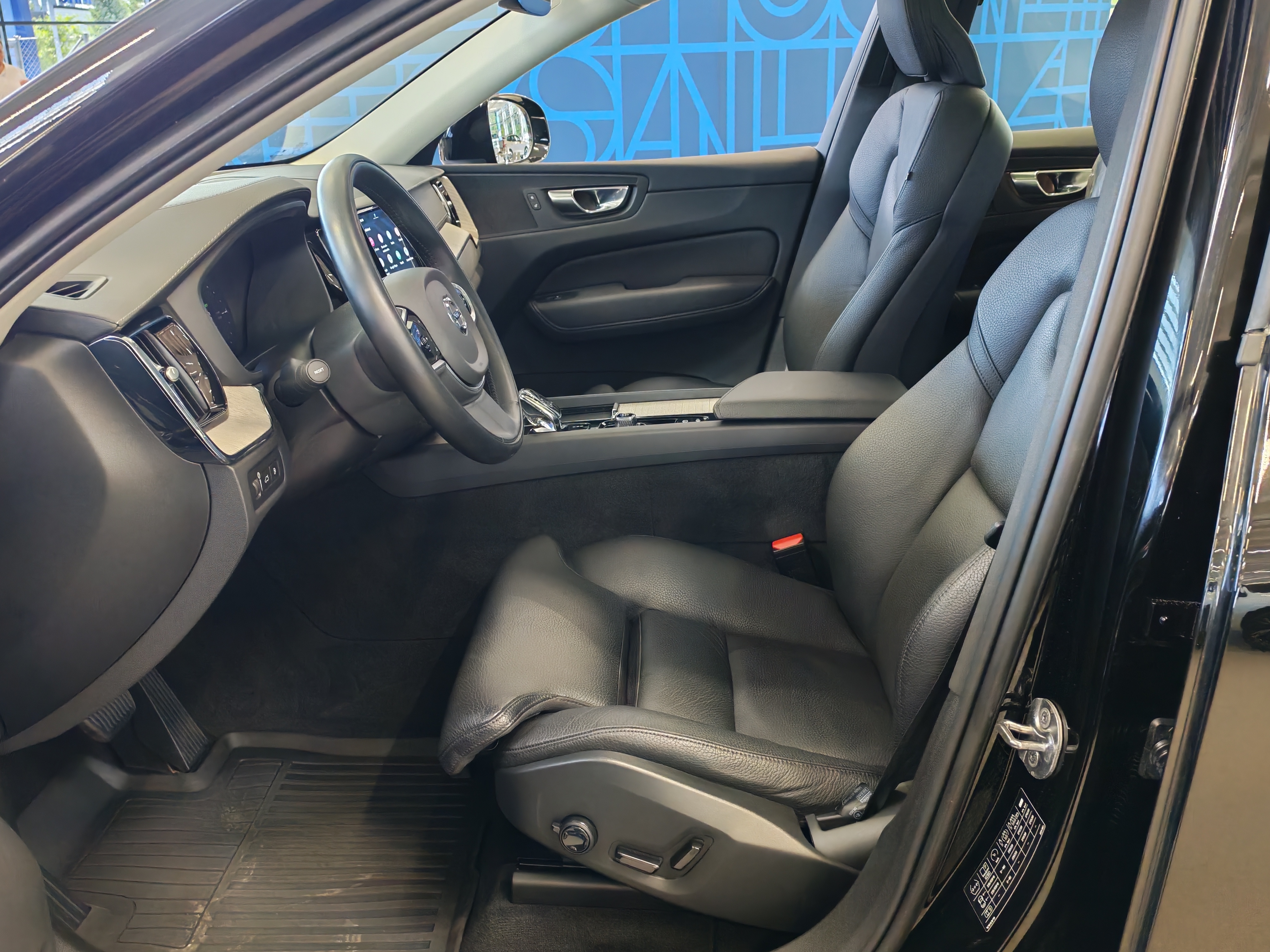 Volvo XC60 T6 TWE AWD INSCRIPTION TAKUU 24KK/40TKM
