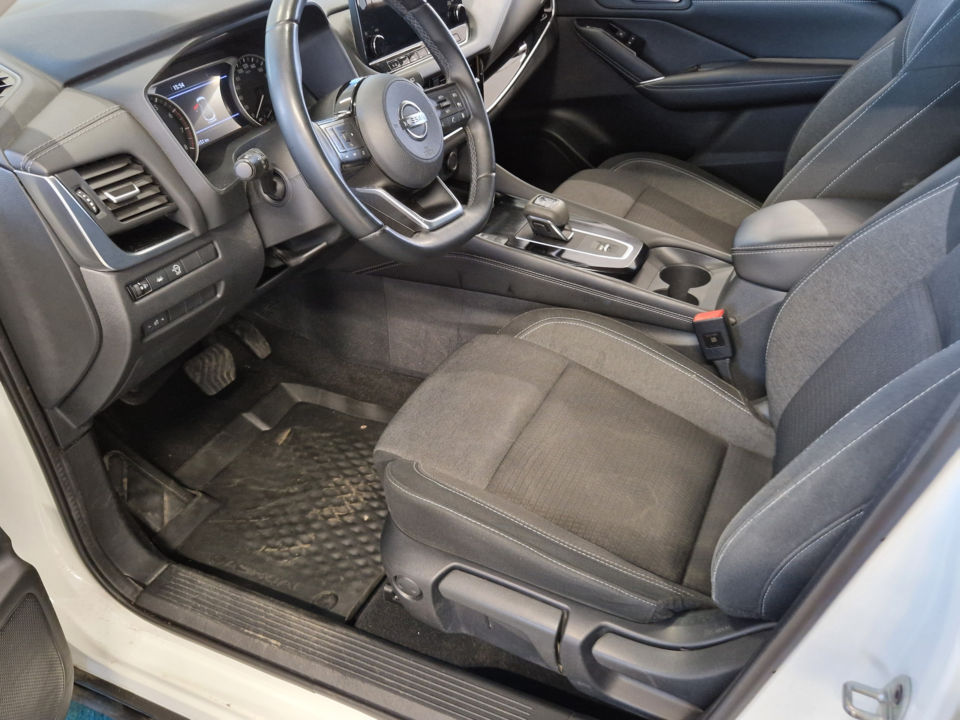 Nissan QASHQAI MHEV XTRONIC 2WD N-CONNECTA 7 TAKUU 24KK/40TKM