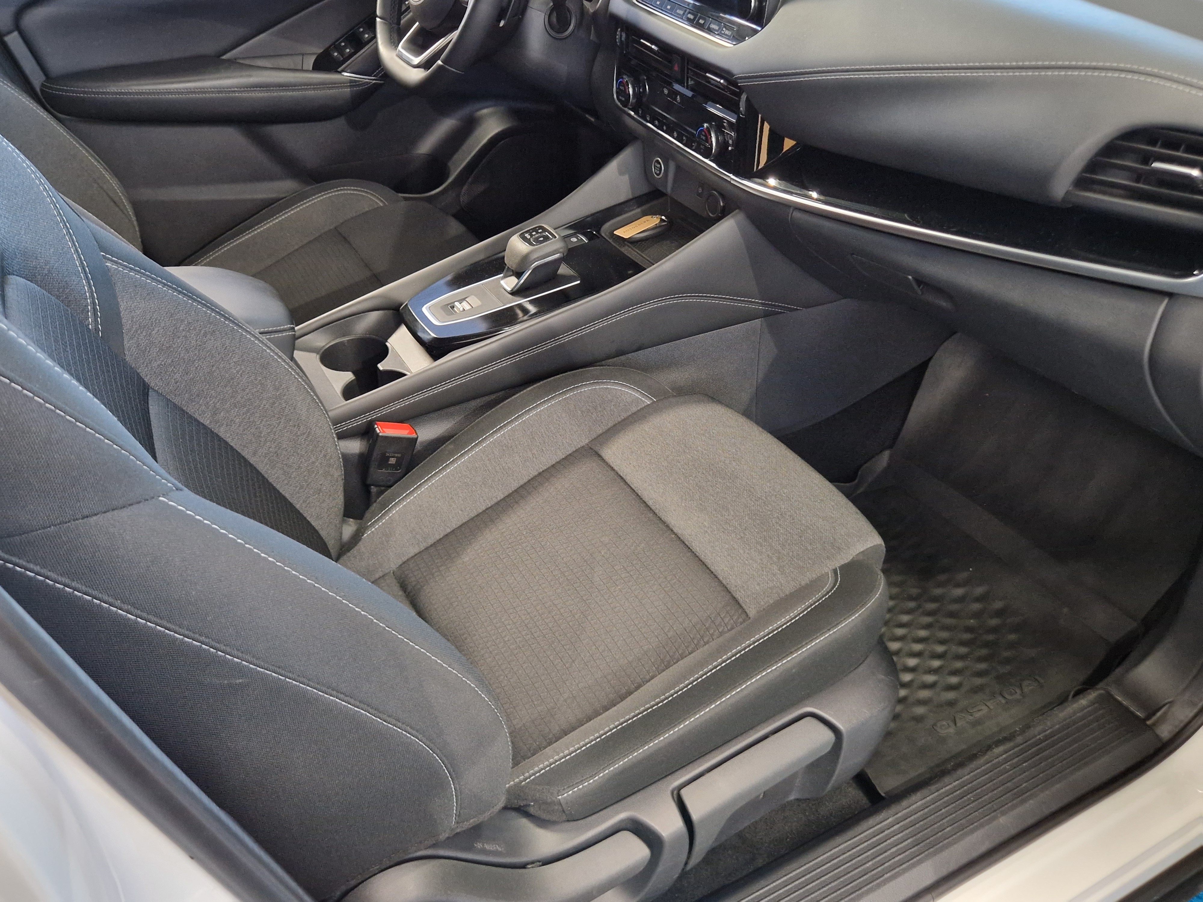 Nissan QASHQAI MHEV XTRONIC 2WD N-CONNECTA 7 TAKUU 24KK/40TKM