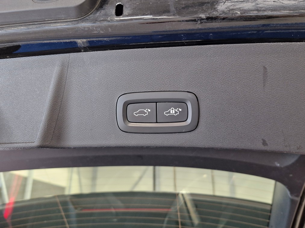Volvo XC40 RECHARGE TWIN PLUS TAKUU 24KK/40TKM