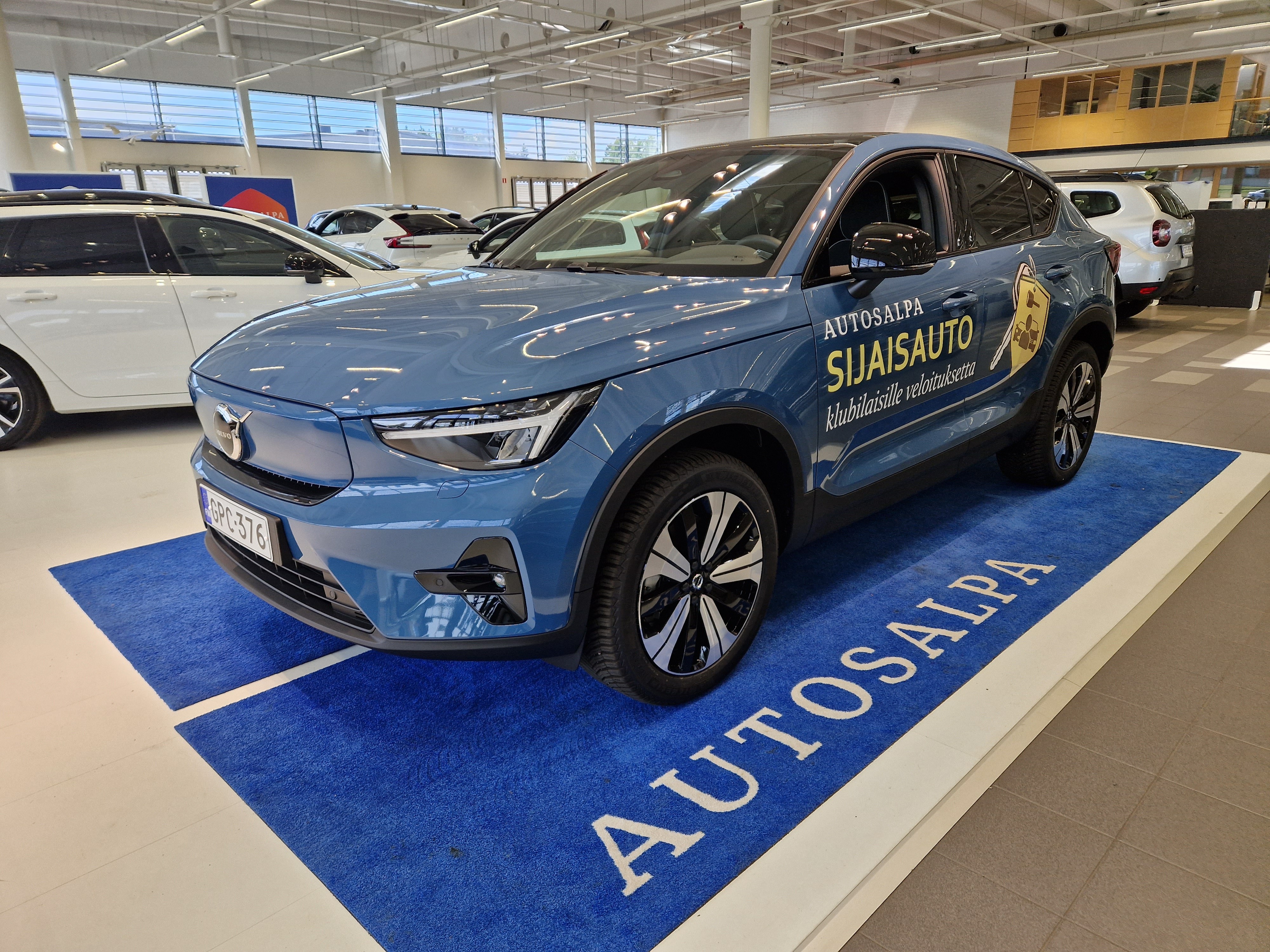 Volvo C40 RECHARGE TWIN PLUS.