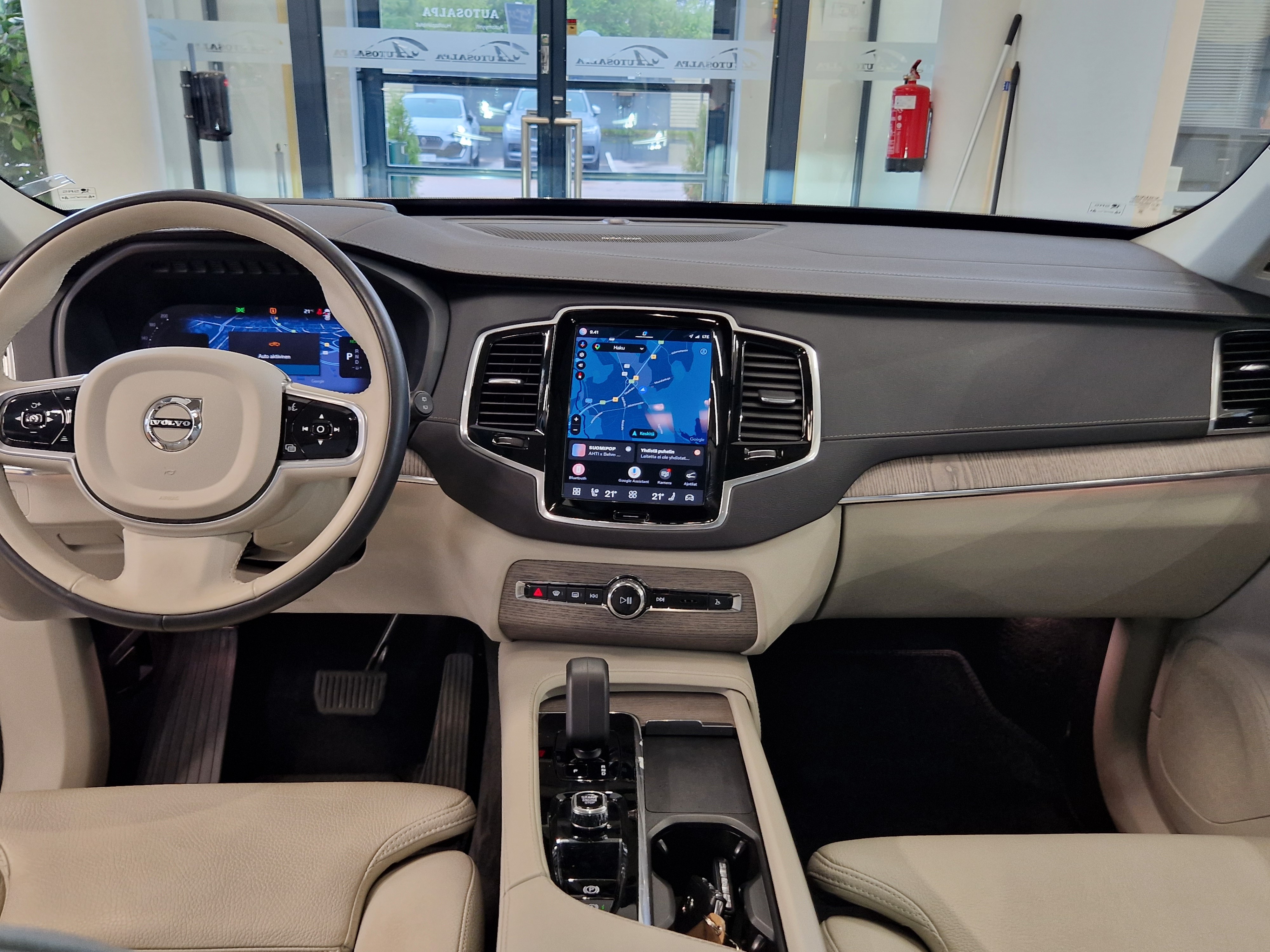 Volvo XC90 T8 AWD LONG RANGE  ULTIMATE DARK TAKUU 24KK/40TKM