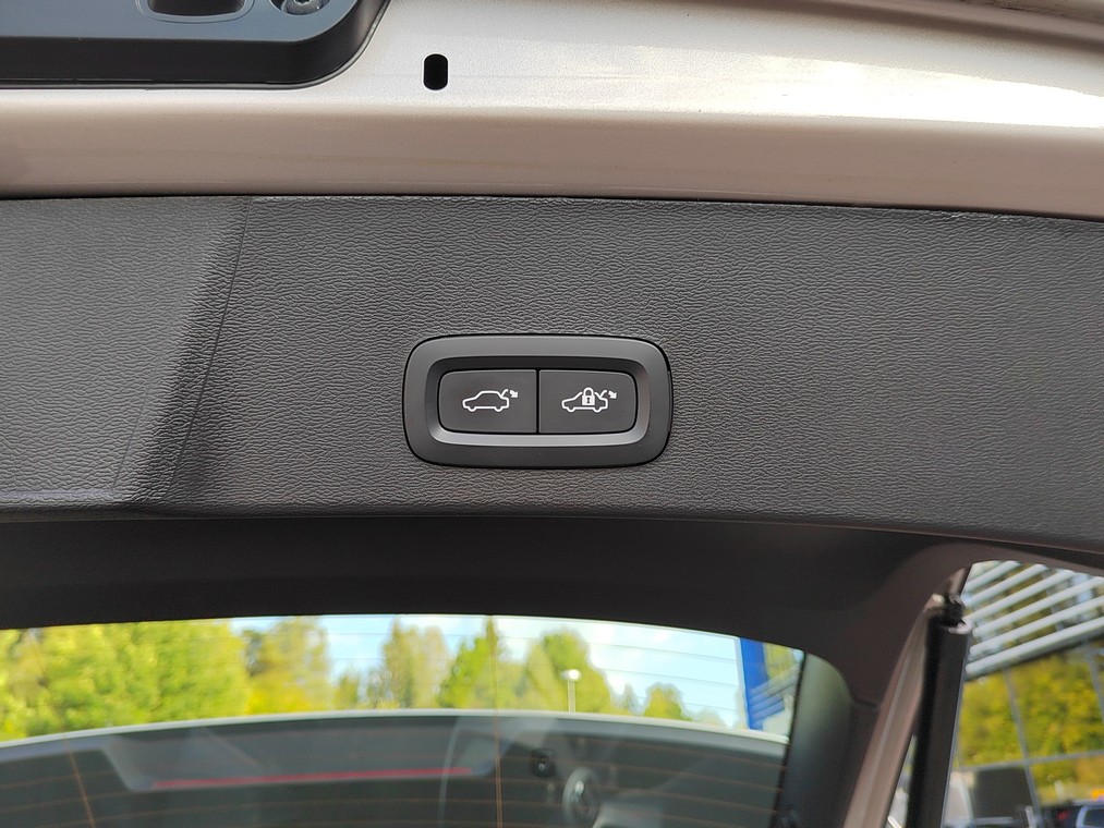 Volvo XC40 T4 TWE PLUS BRIGHT AUT TAKUU 24KK/40TKM