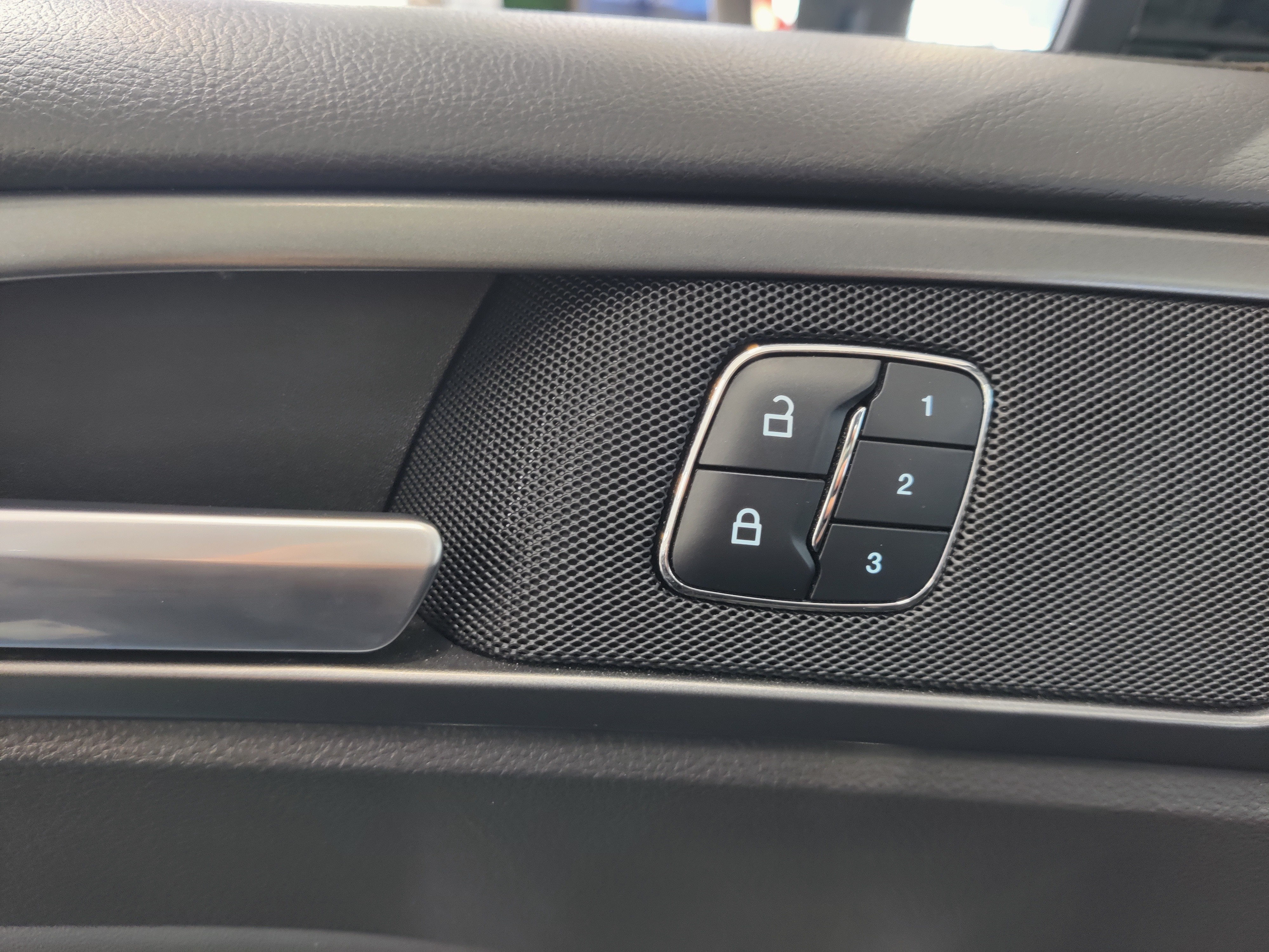 Ford MONDEO 2.0 TDCI 180HV POWERSHIFT TITANIUM 5D AWD