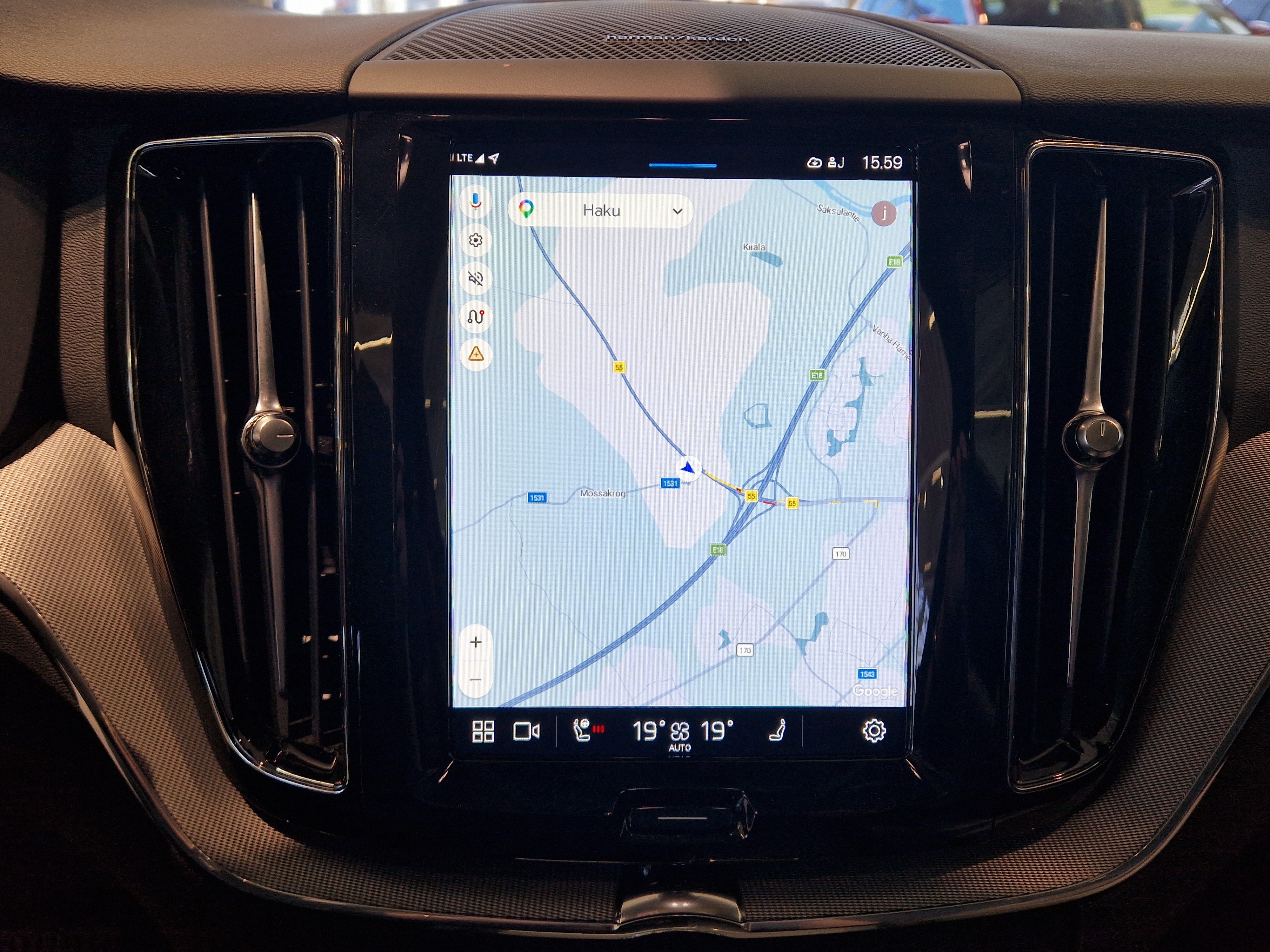 Volvo XC60 T8 AWD LONG RANGE PLUS DARK TAKUU 24KK/40TKM
