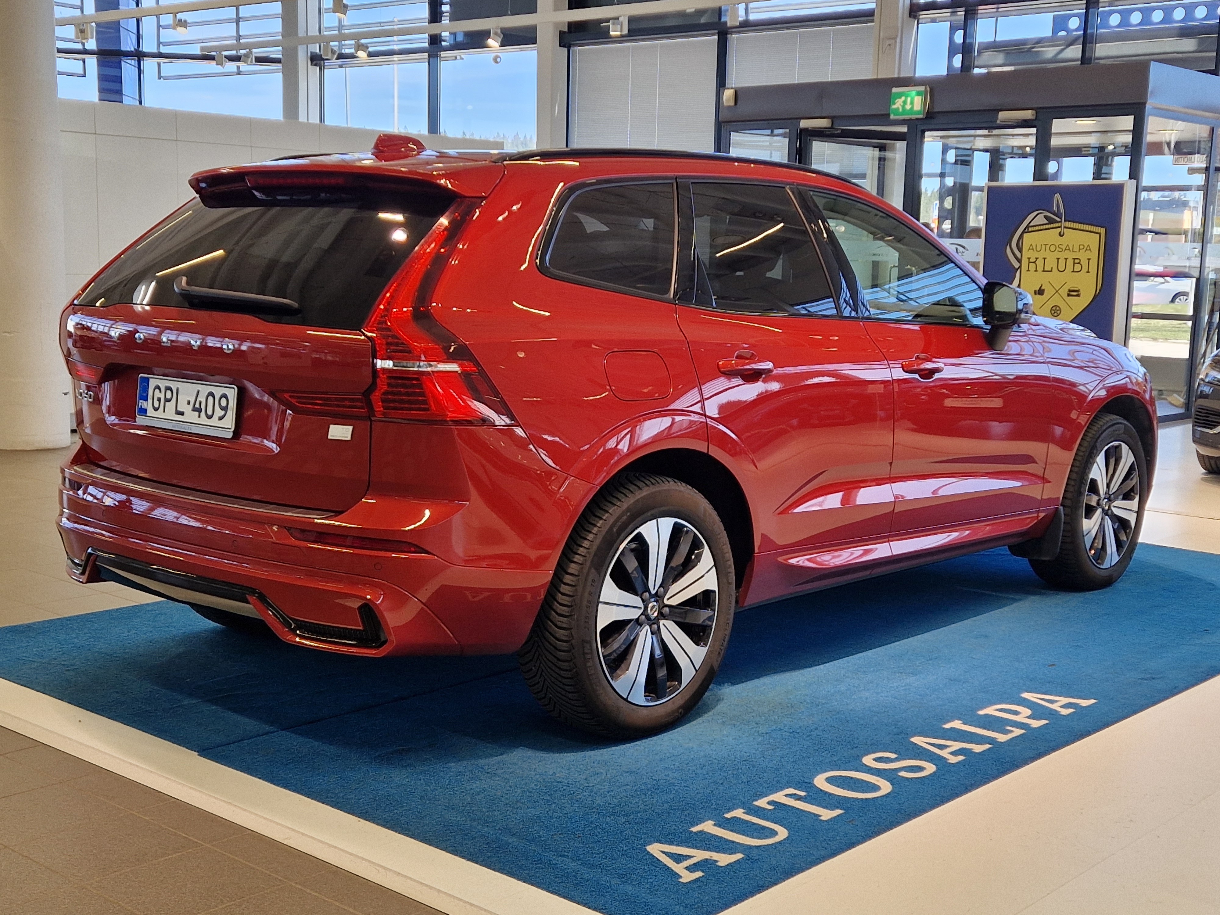 Volvo XC60 2023, kuva 4/22