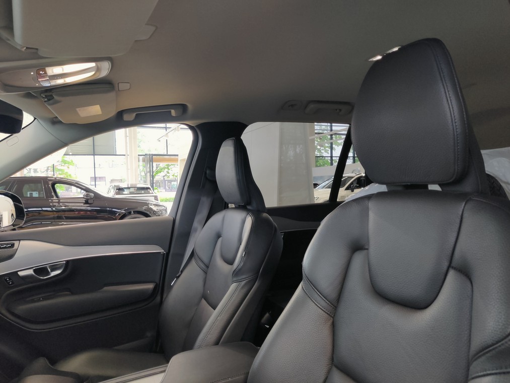 Volvo XC90 T8 AWD LONG RANGE PLUS BRIGHT AUT TAKUU 24KK/40TKM