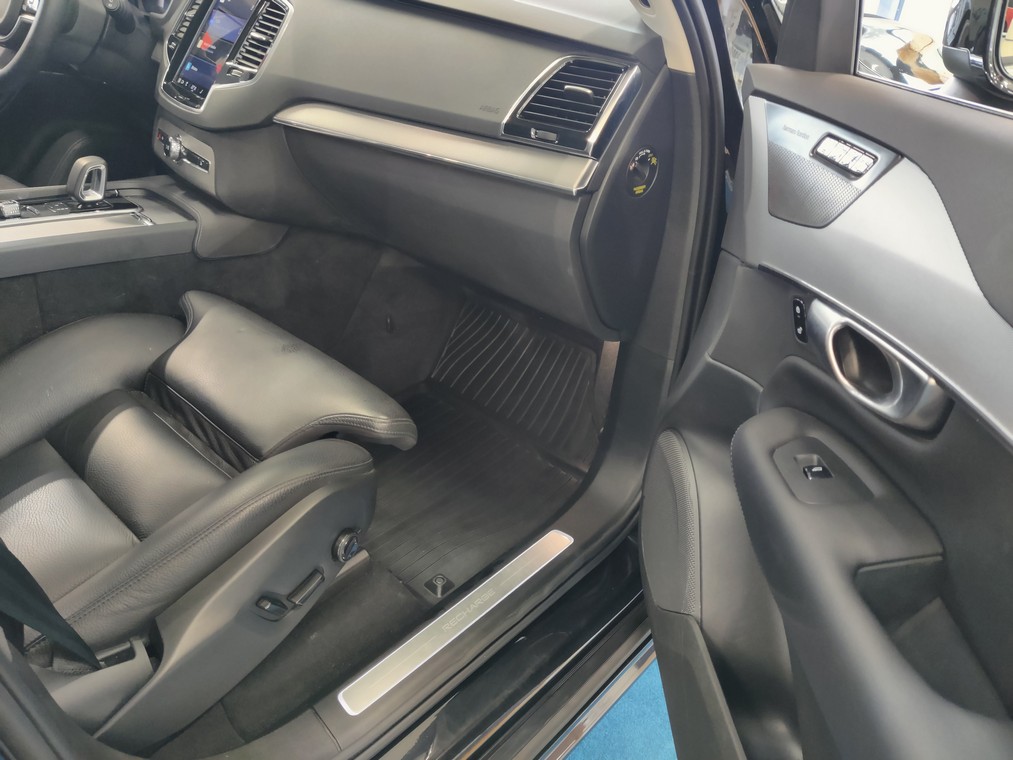 Volvo XC90 T8 AWD LONG RANGE PLUS BRIGHT AUT TAKUU 24KK/40TKM