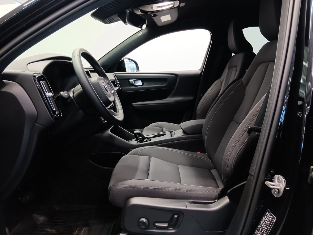 Volvo EX40 TWIN PLUS SELEKT TAKUU