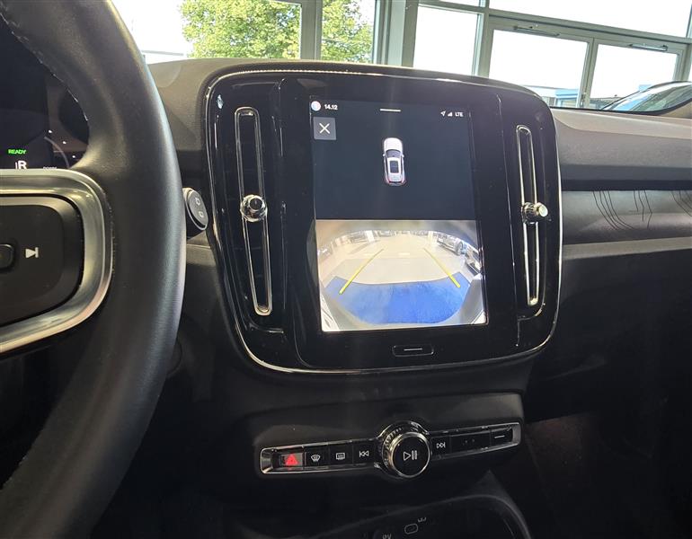 Volvo EX40 RECHARGE SINGLE PLUS EXTENDED RANGE.