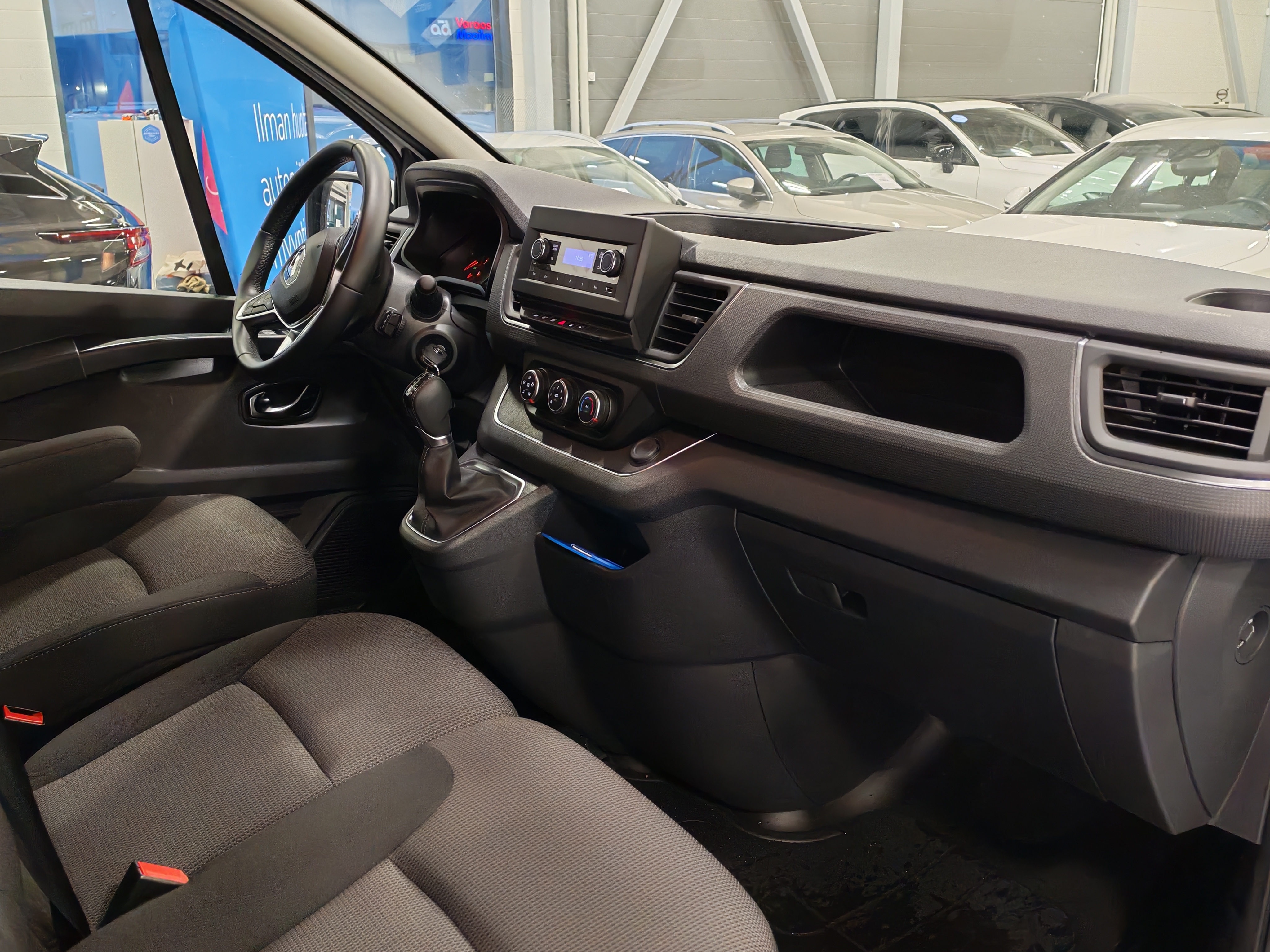 Renault TRAFIC COMBI BLUE DCI 150 EDC-AUT. L2H1.