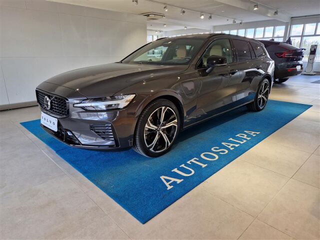 volvo V60 T6 AWD LONG RANGE ULTRA PRO DARK AUT