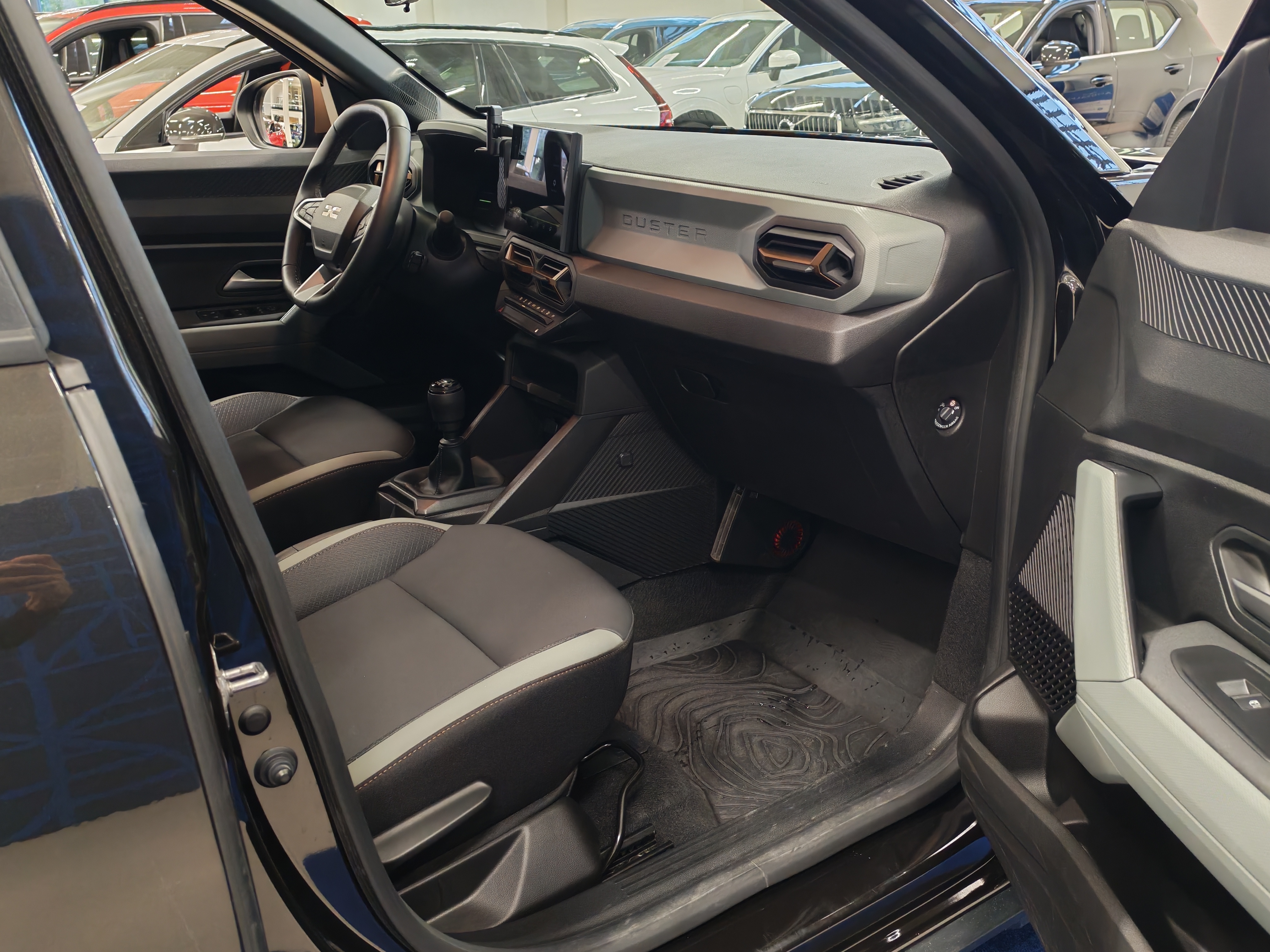 Dacia DUSTER TCE 130 4X4 EXTREME TAKUU 24KK/40TKM