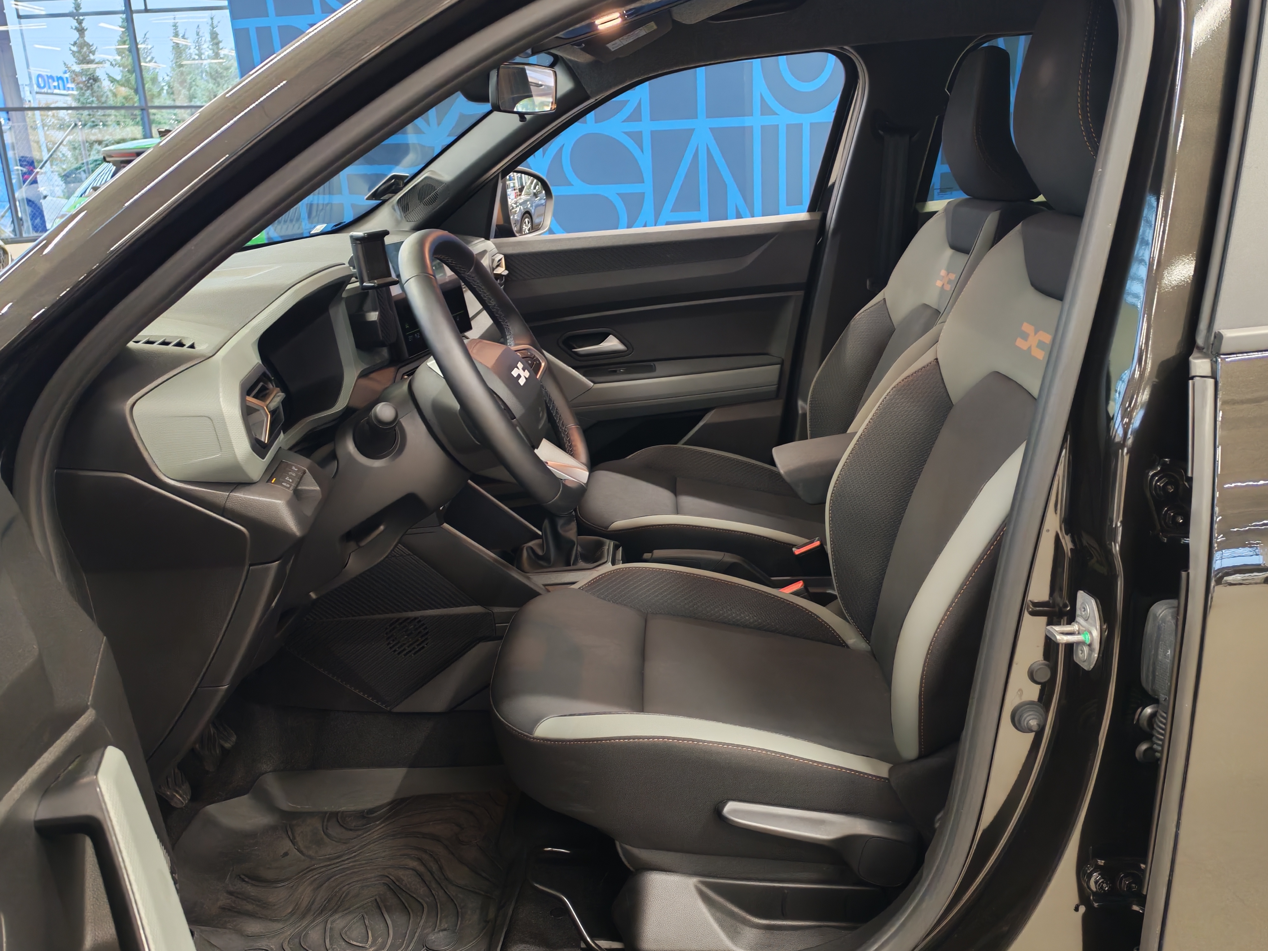 Dacia DUSTER TCE 130 4X4 EXTREME TAKUU 24KK/40TKM