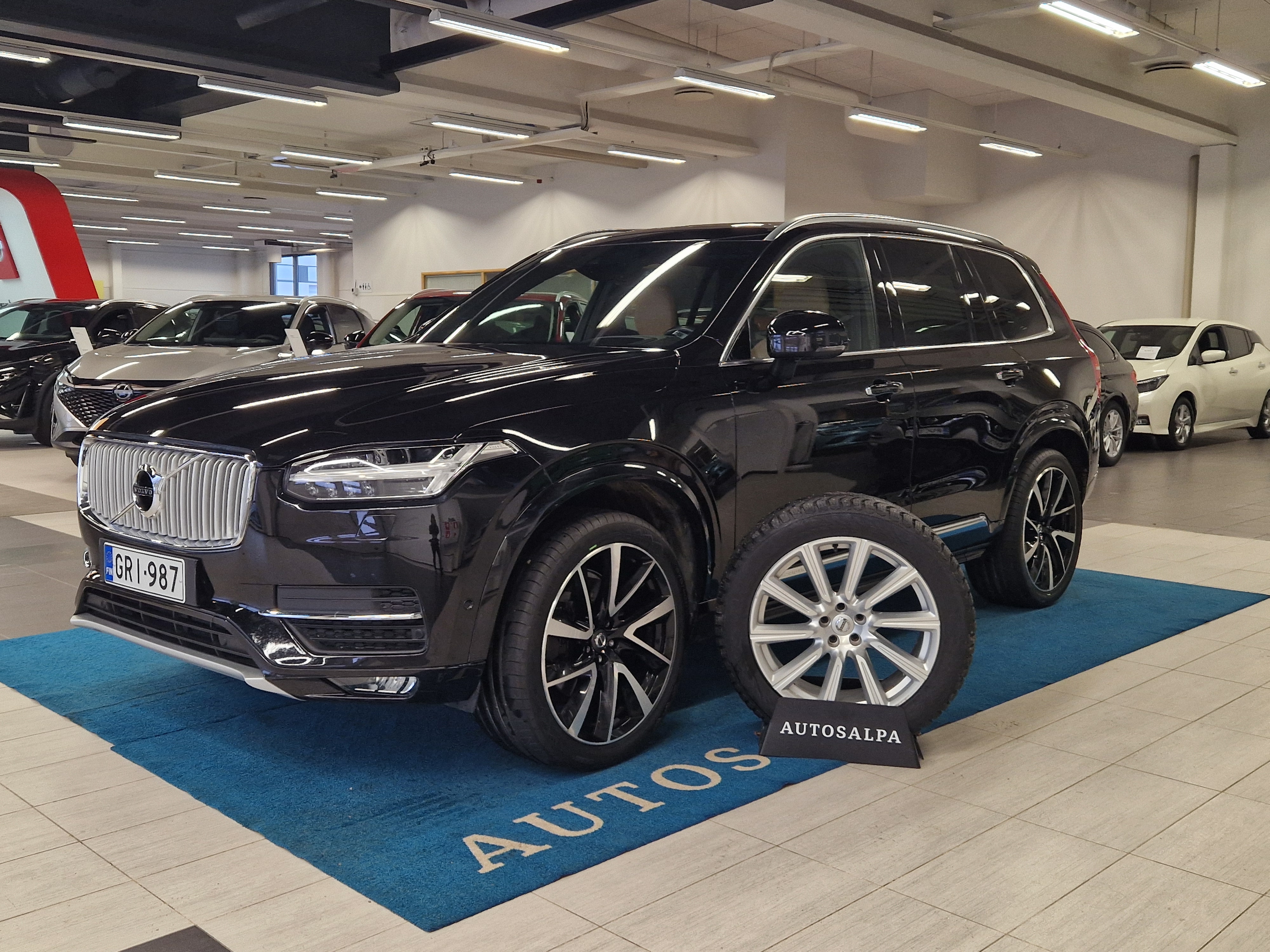 Volvo XC90 D5 AWD INSCRIPTION TAKUU 12KK/20TKM