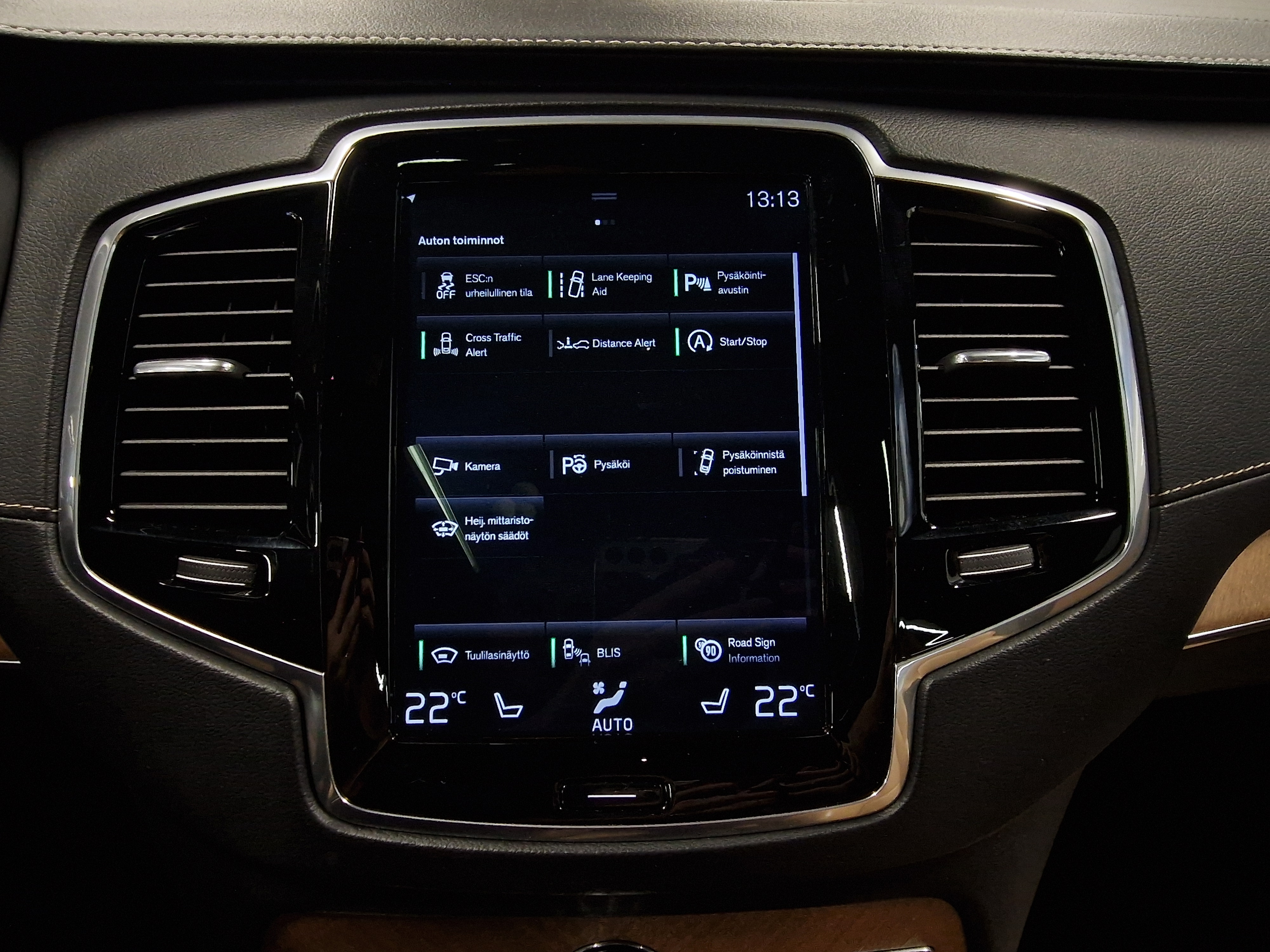 Volvo XC90 D5 AWD INSCRIPTION TAKUU 12KK/20TKM