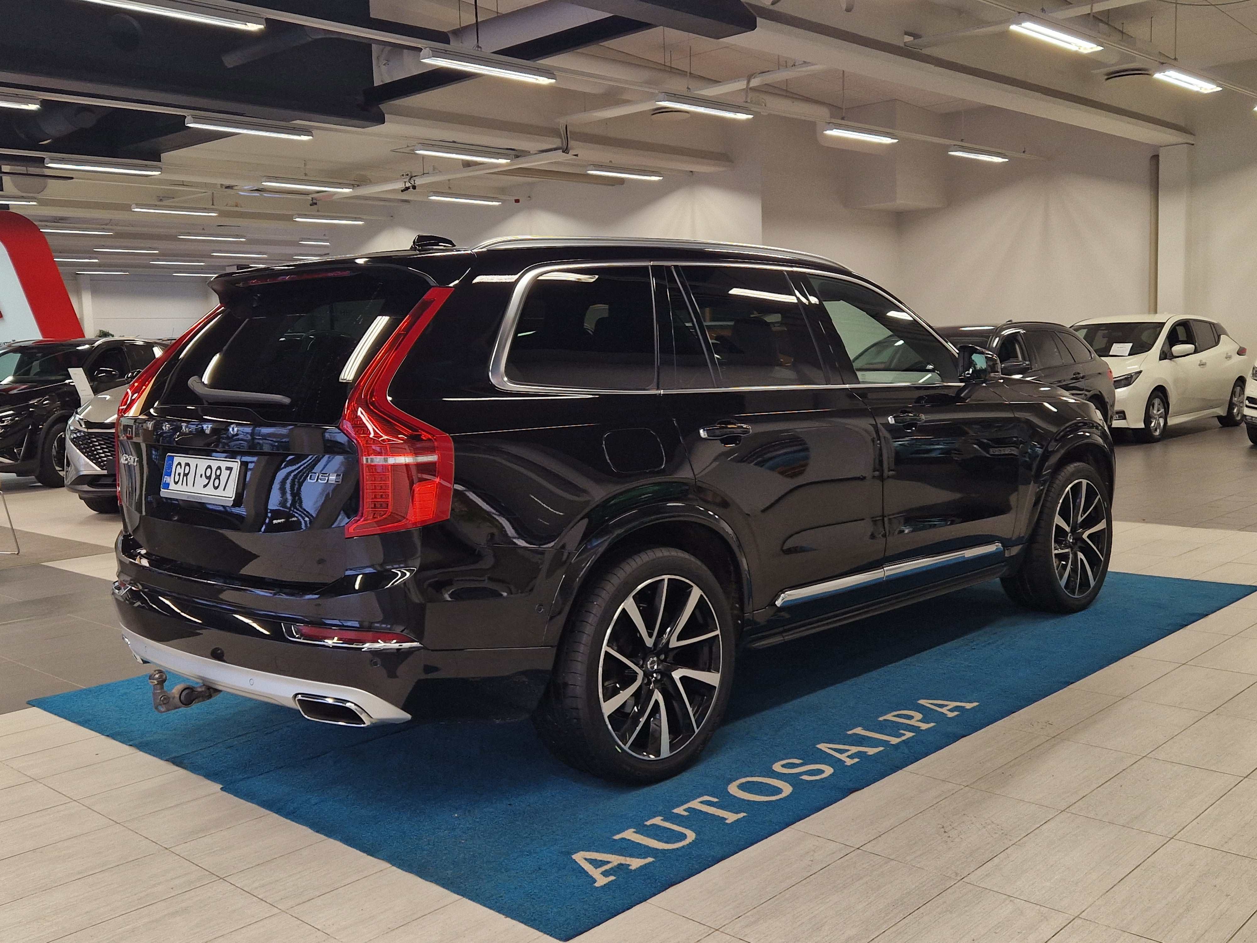 Volvo XC90 D5 AWD INSCRIPTION TAKUU 12KK/20TKM