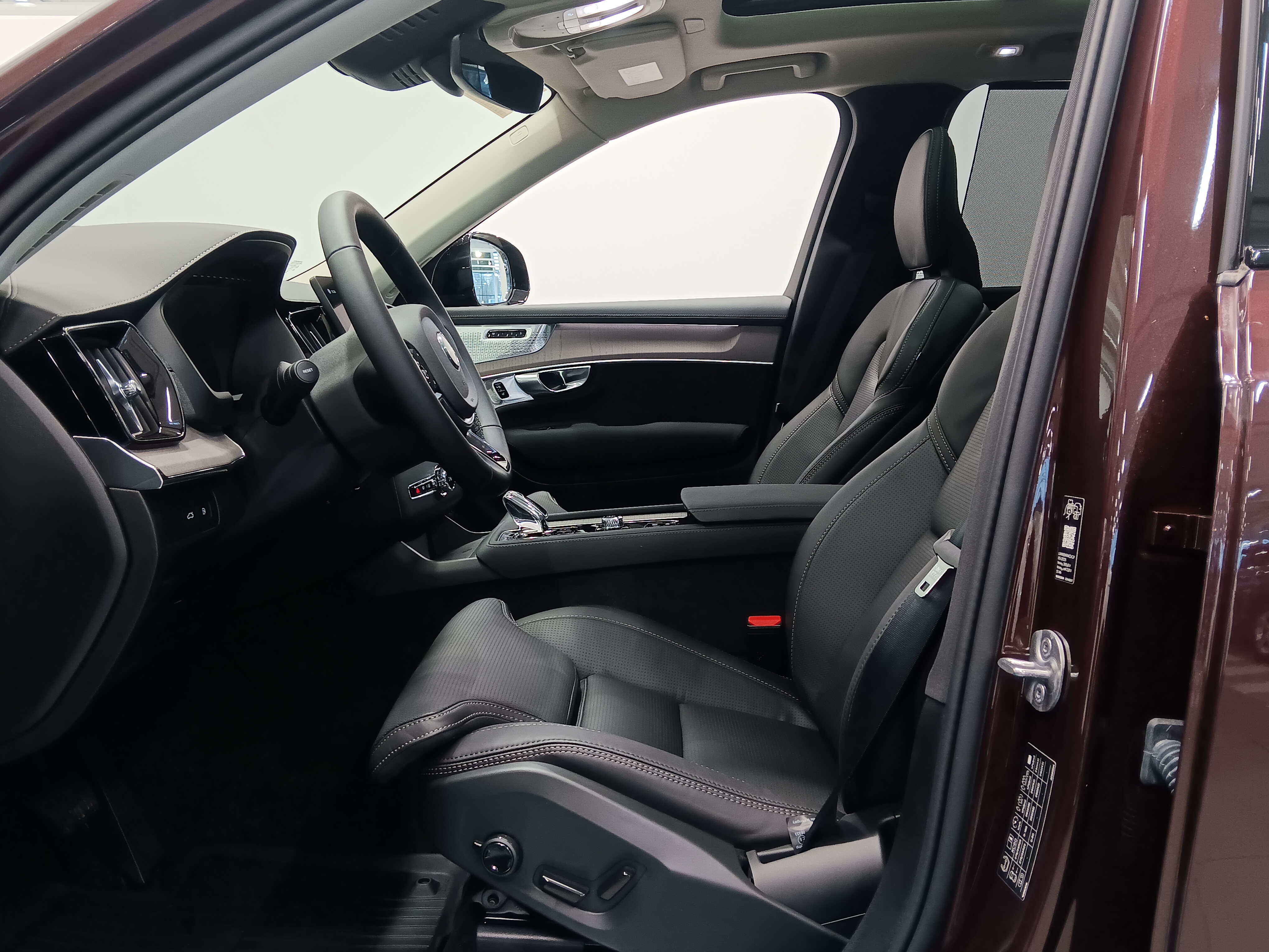 Volvo XC90 T8 AWD LONG RANGE HIGH PERFORMANCE ULTRA DARK