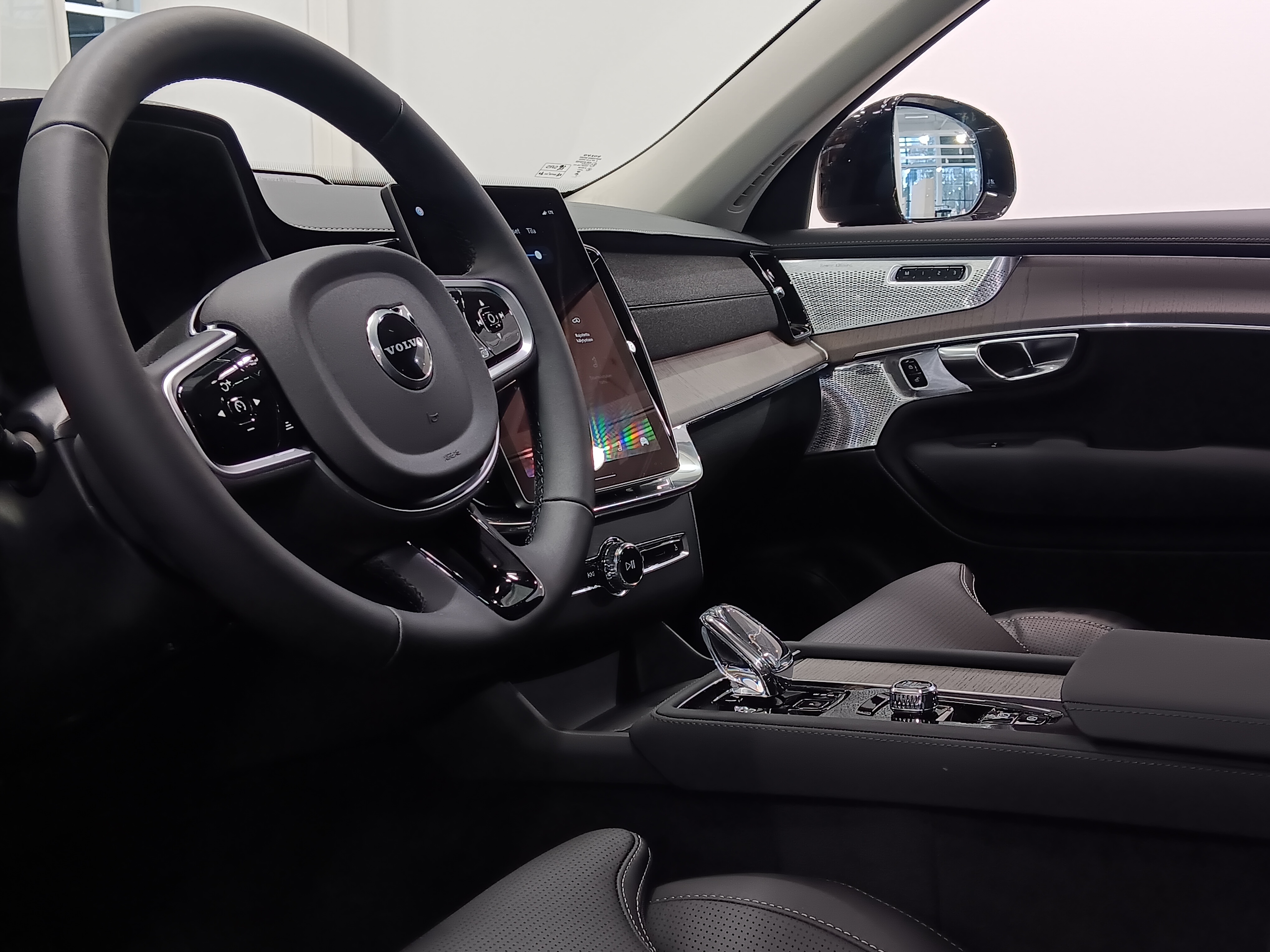 Volvo XC90 T8 AWD LONG RANGE HIGH PERFORMANCE ULTRA DARK