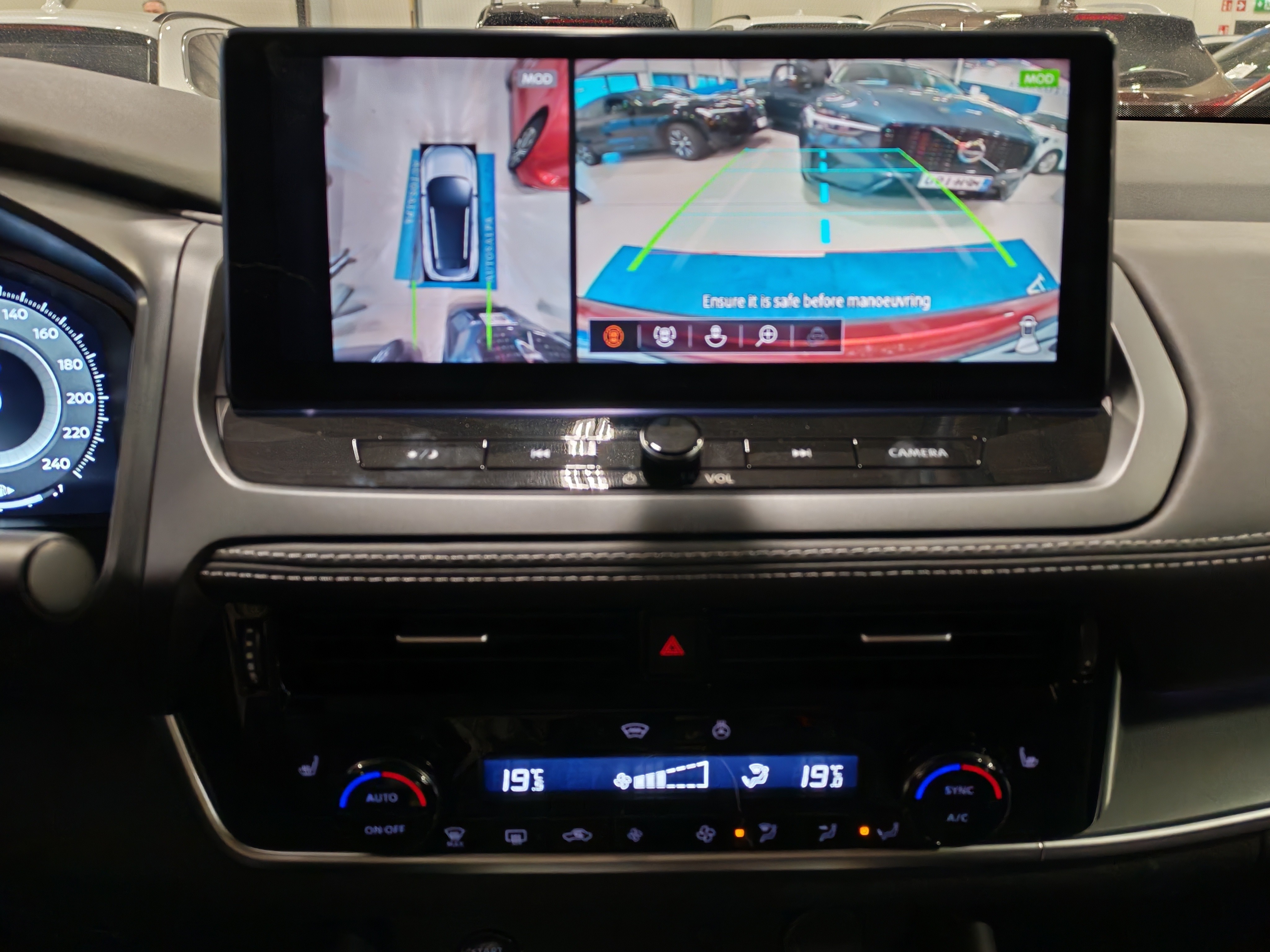 Nissan QASHQAI MHEV 158 XTRONIC 2WD N-CONNECTA MY25