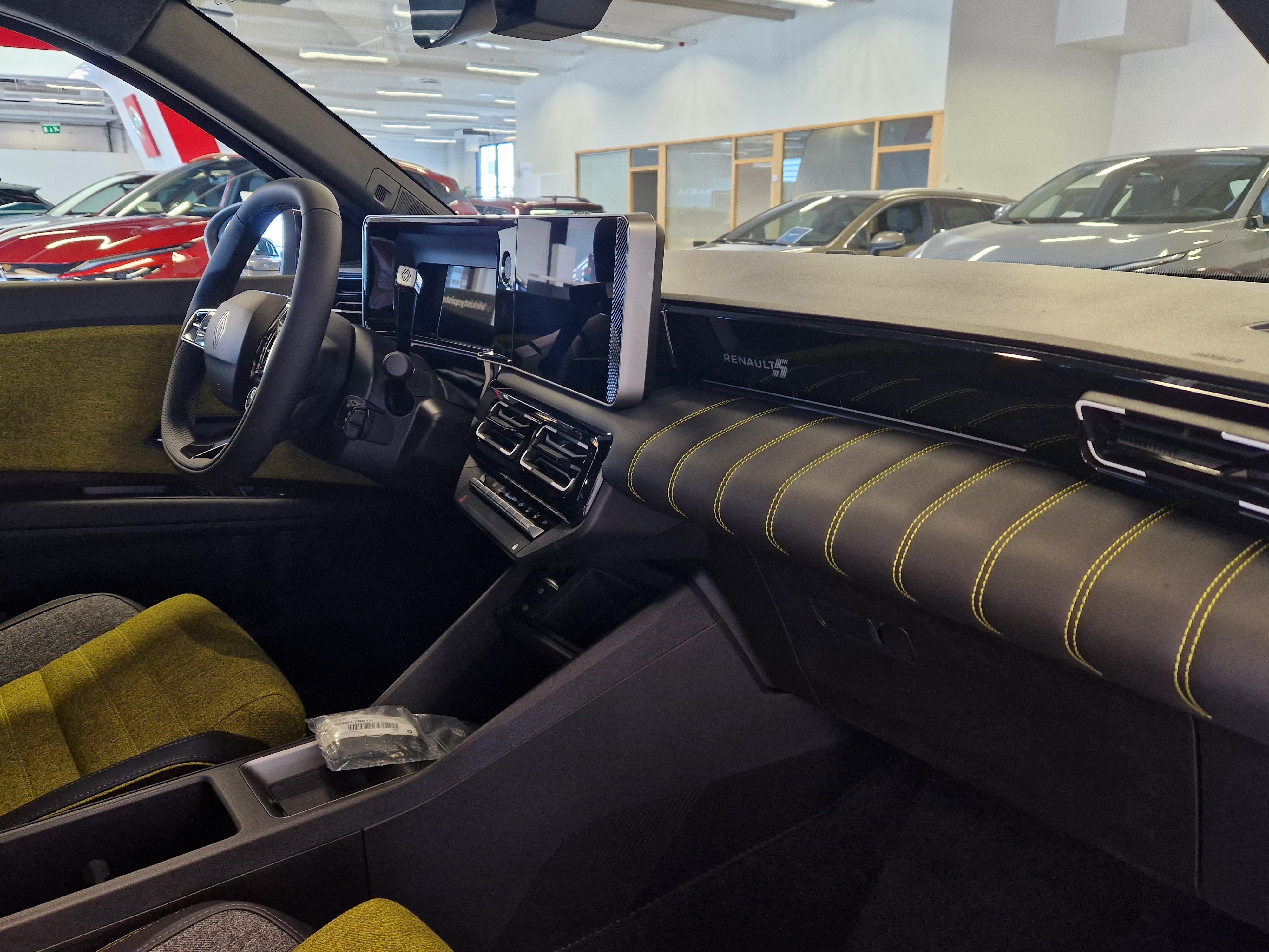 Renault 5 E-TECH ELECTRIC 150HV COMFORT RANGE ICONIC CINQ