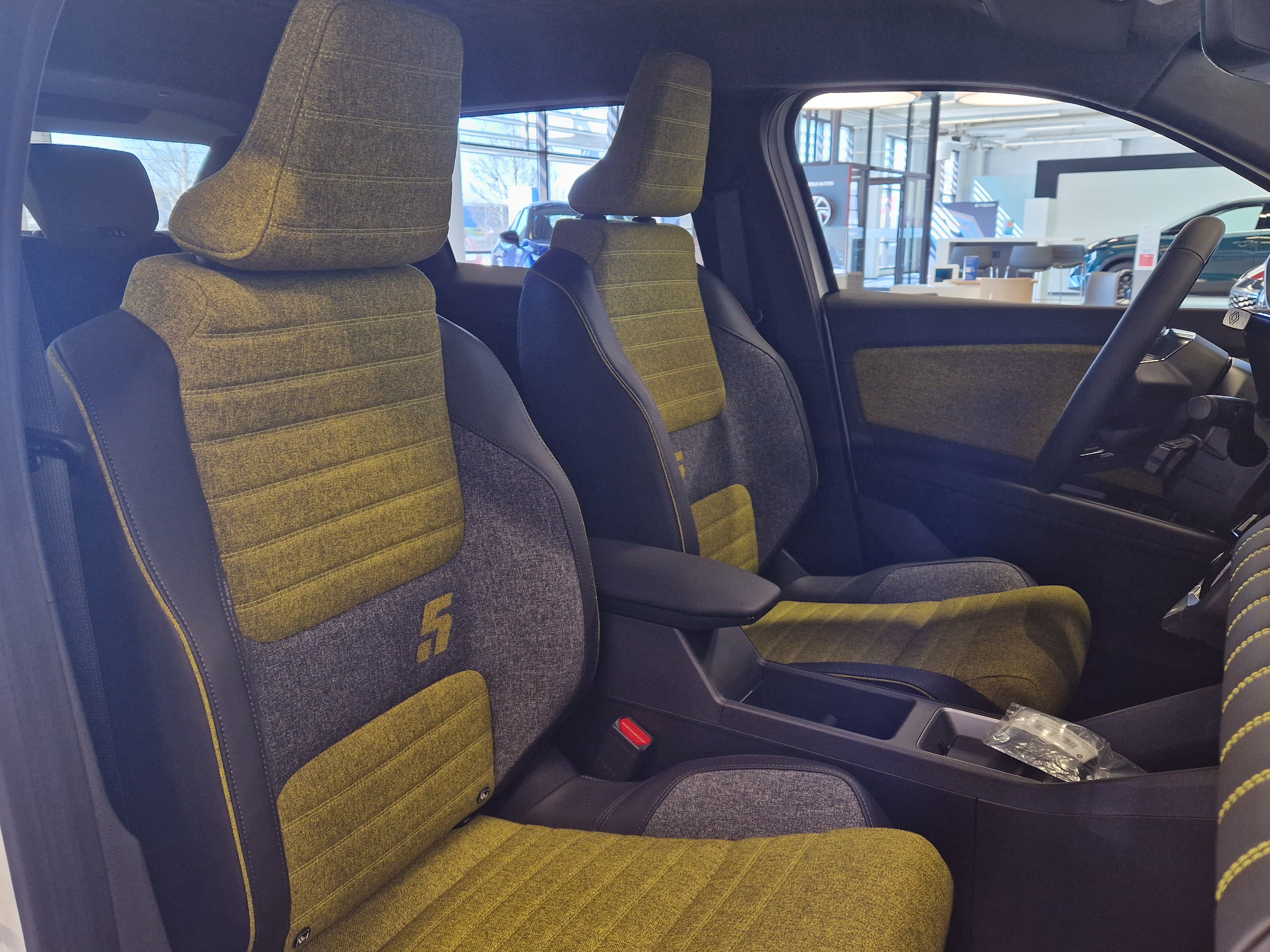 Renault 5 E-TECH ELECTRIC 150HV COMFORT RANGE ICONIC CINQ