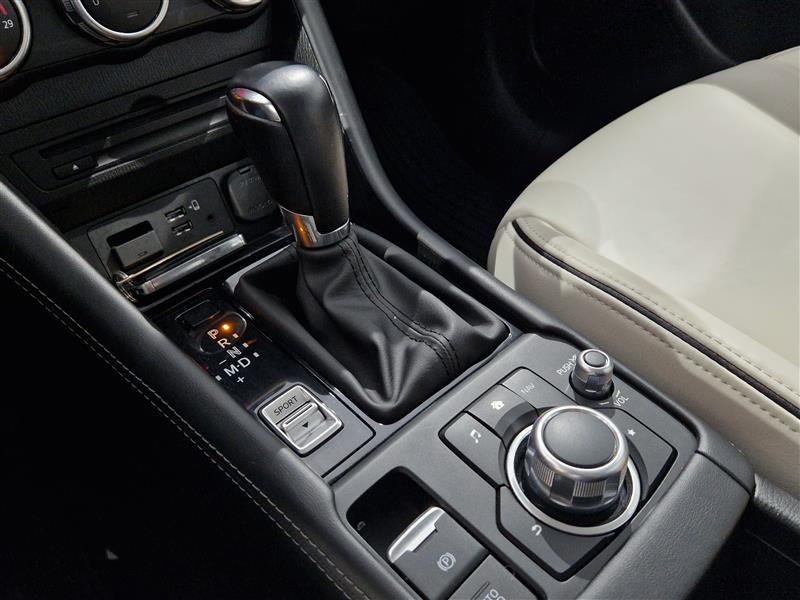 Mazda CX-3 2.0 SKYACTIV-G (121) ELEGANCE BUSINESS AT