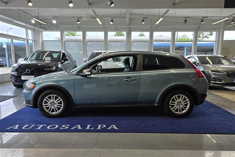 Volvo C30 1.6 (100 HV)