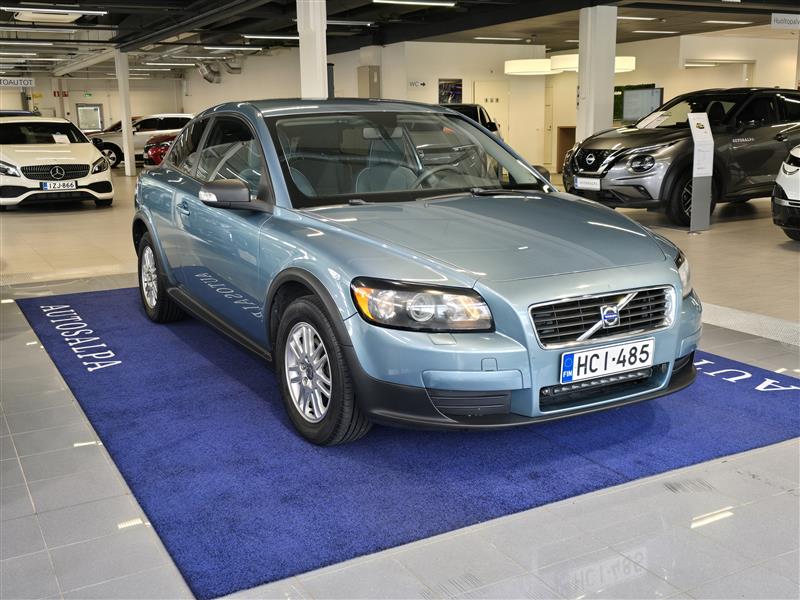 Volvo C30 1.6 (100 HV)