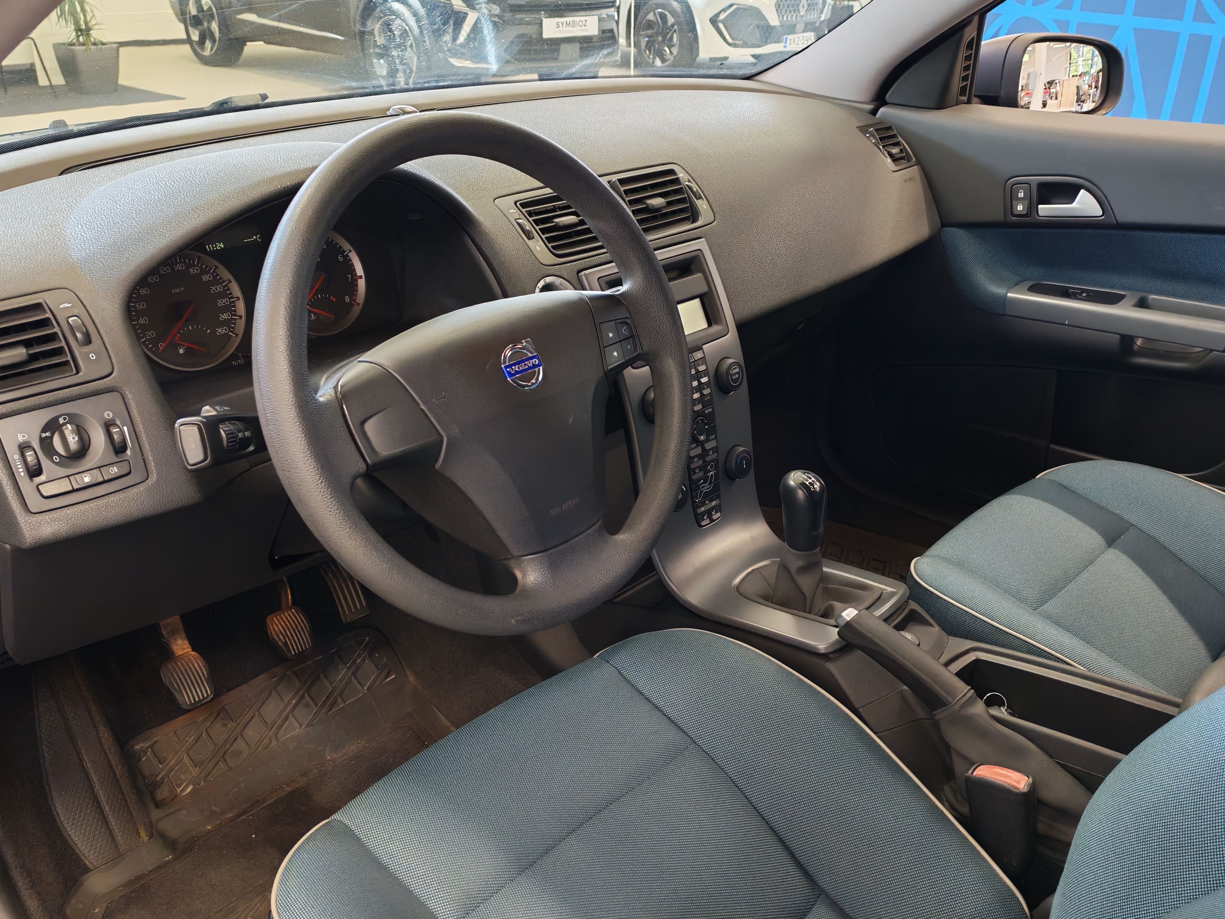 Volvo C30 1.6 (100 hv) 2007, photo 3/11