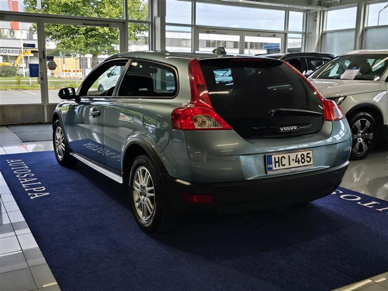 Volvo C30 1.6 (100 HV)