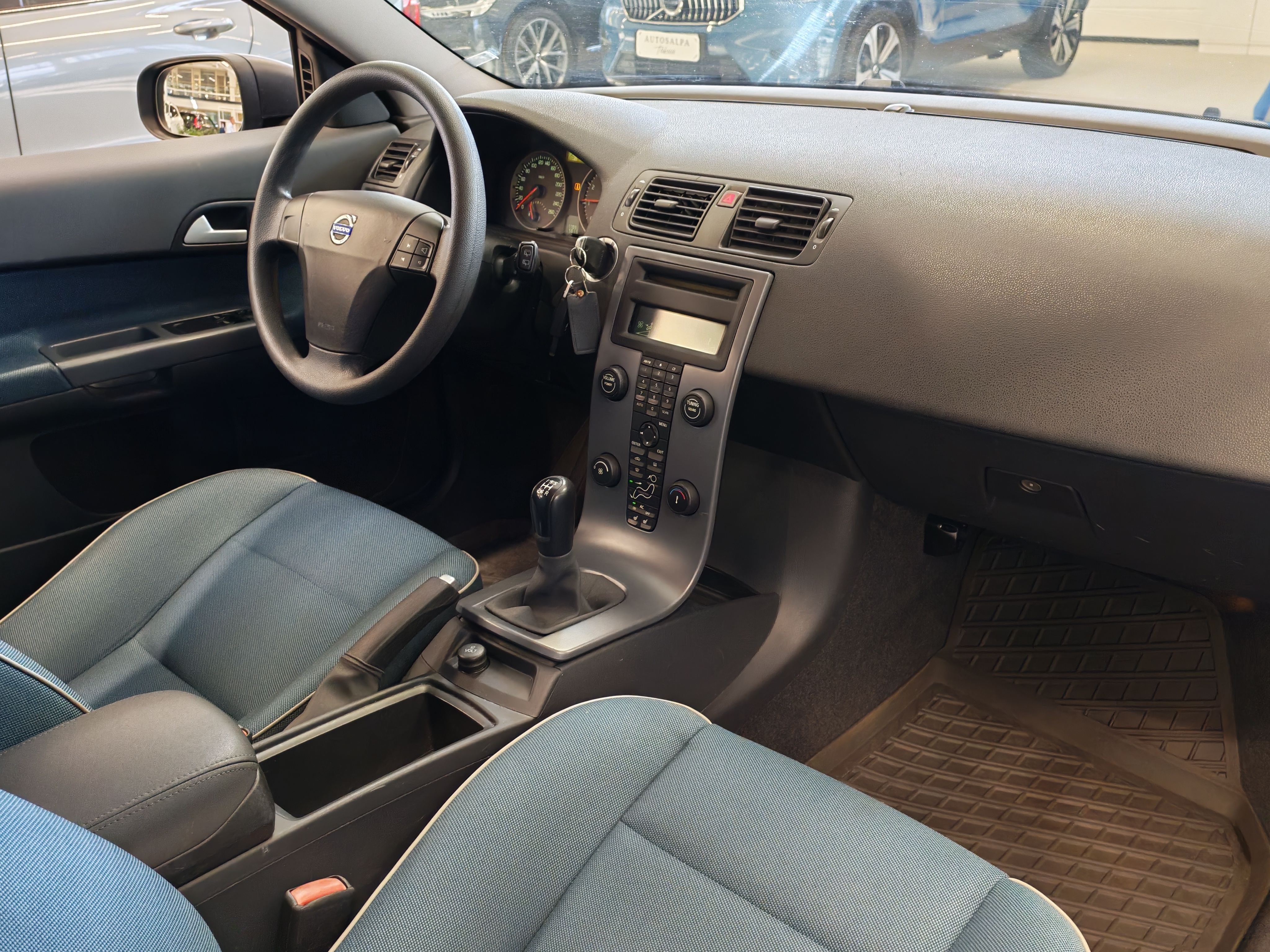 Volvo C30 1.6 (100 hv) 2007, photo 7/11