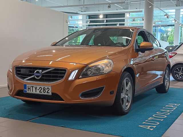 volvo S60 D3 SUMMUM AUT