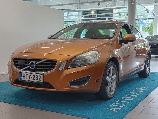 volvo S60 D3 SUMMUM AUT