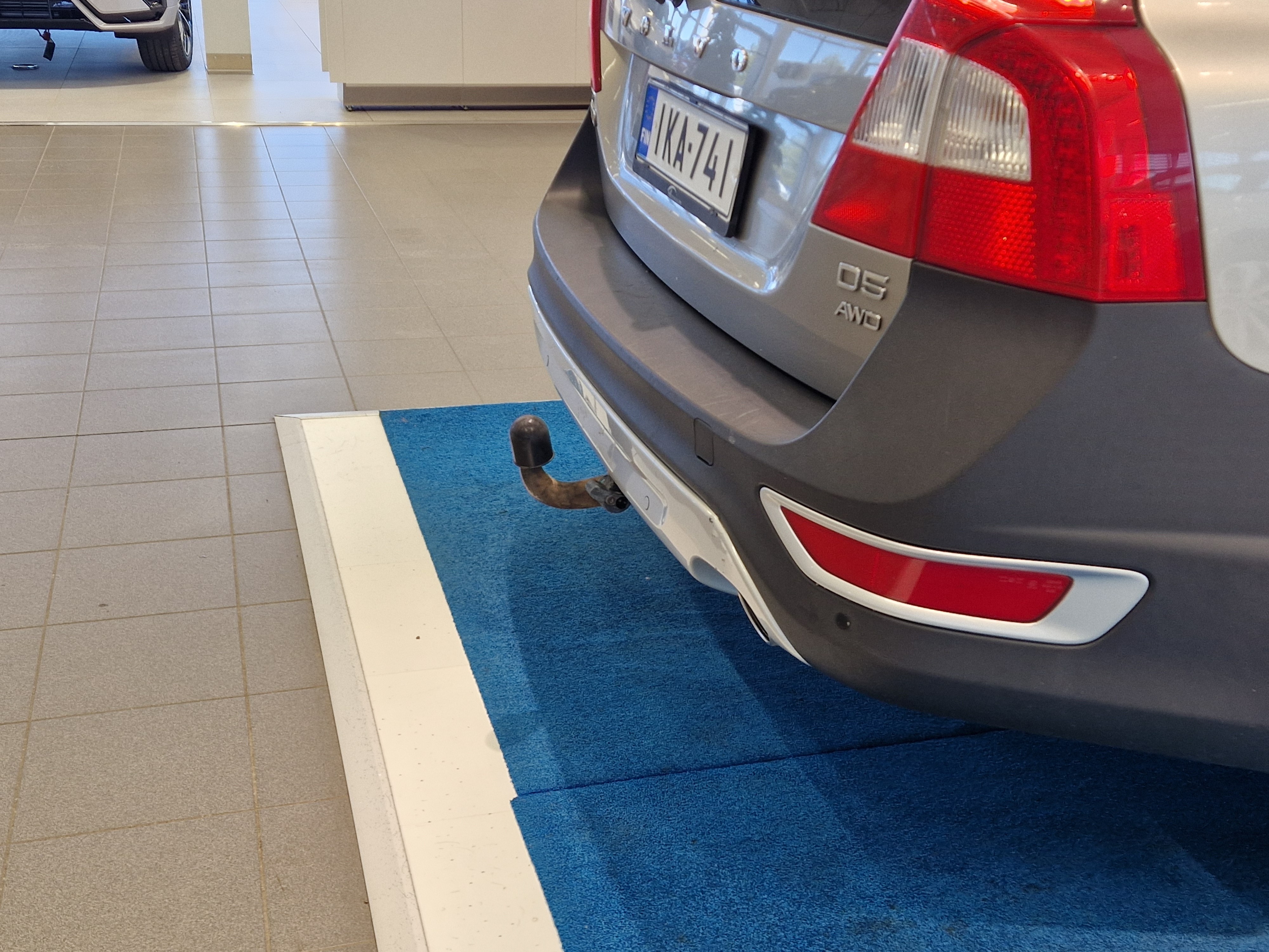 Volvo XC70 D5 AWD Summum aut 2011, kuva 4/18