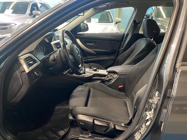 Bmw 320 F31 TOURING 320D TWINPOWER TURBO A XDRIVE BUSINESS