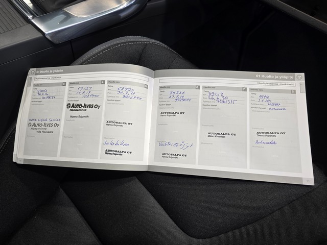 Volvo V60 T3 MOMENTUM AUT.