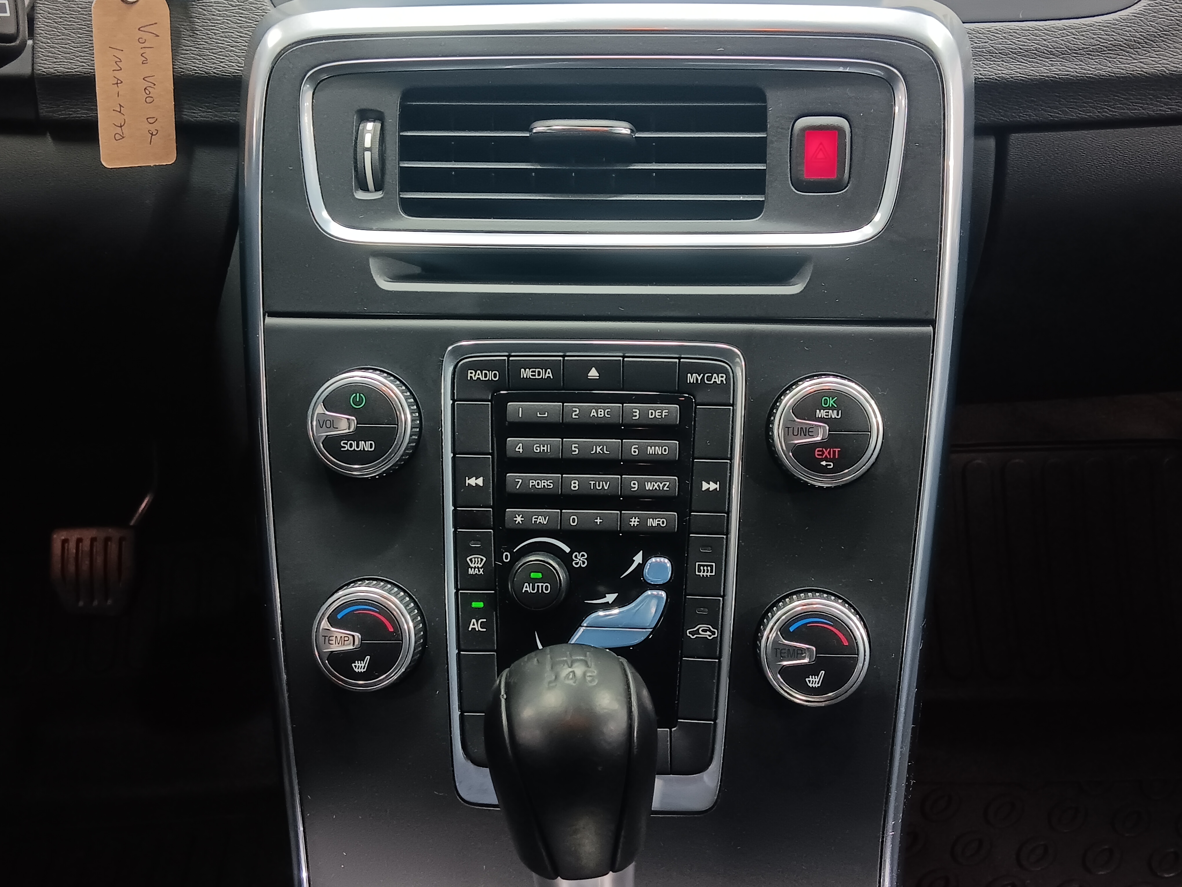 Volvo V60 D2 KINETIC EDITION