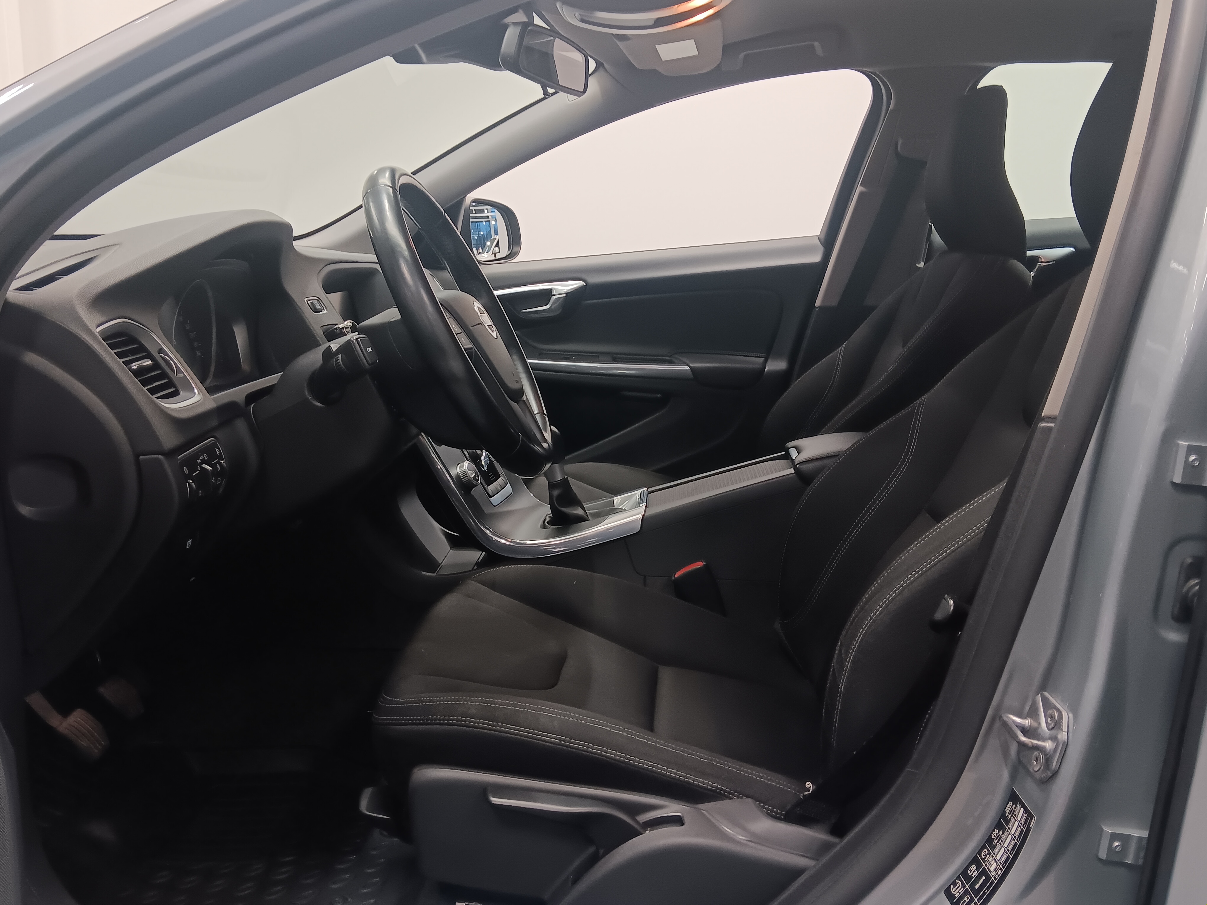 Volvo V60 D2 KINETIC EDITION