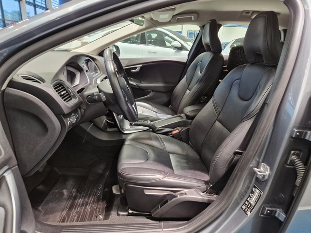 Volvo V40 D2 BUSINESS EDITION 90 AUT