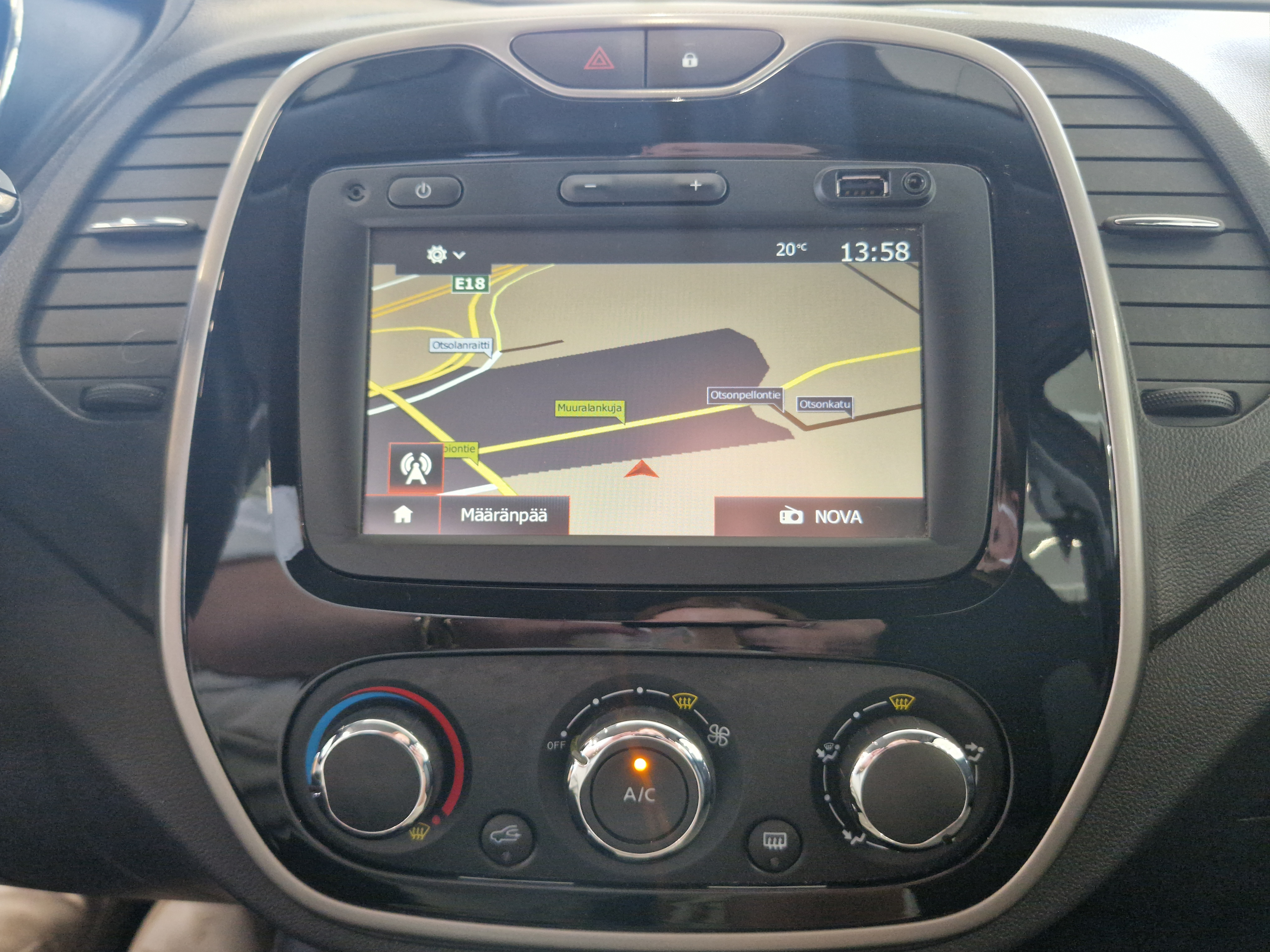 Renault CAPTUR ENERGY TCE 90 NAVI STYLE