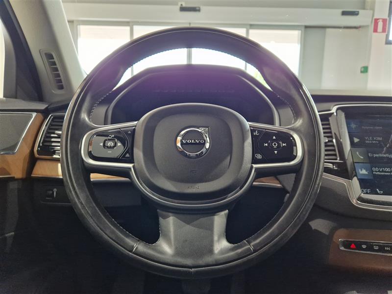 Volvo XC90 D5 AWD INSCRIPTION AUT.TAKUU 12KK/20TKM.