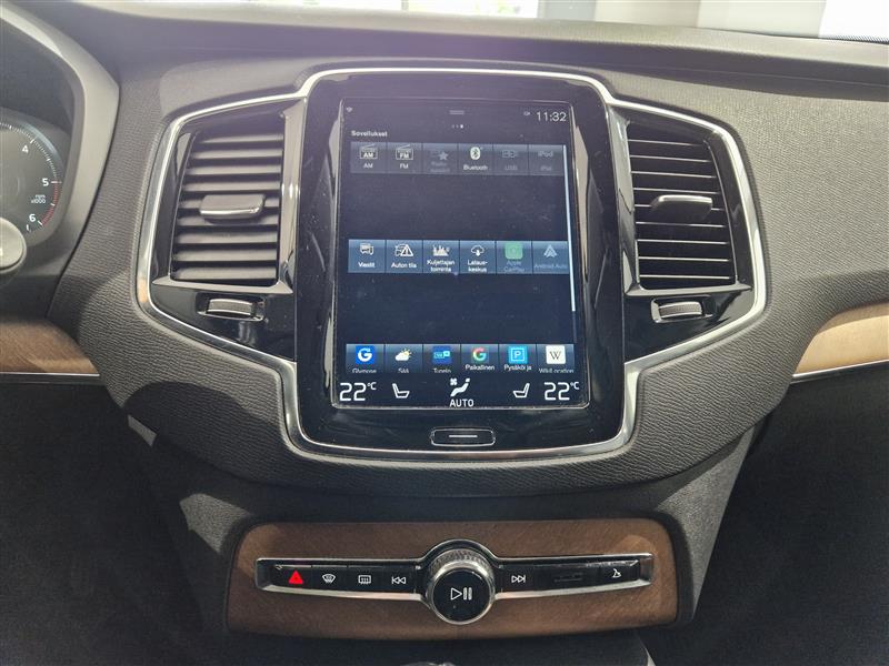 Volvo XC90 D5 AWD INSCRIPTION AUT.TAKUU 12KK/20TKM.