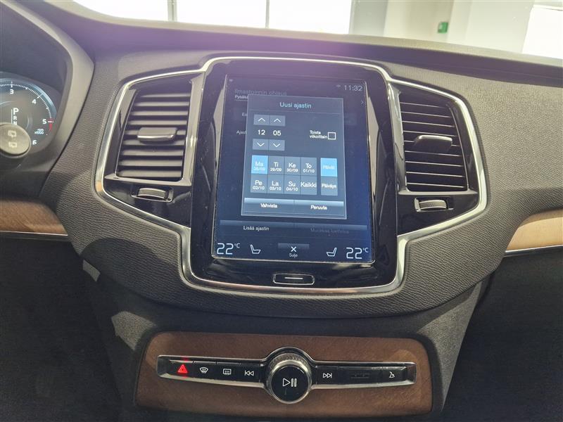 Volvo XC90 D5 AWD INSCRIPTION AUT.TAKUU 12KK/20TKM.