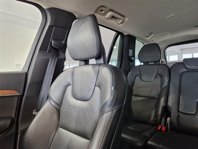 Volvo XC90 D5 AWD INSCRIPTION AUT.TAKUU 12KK/20TKM.