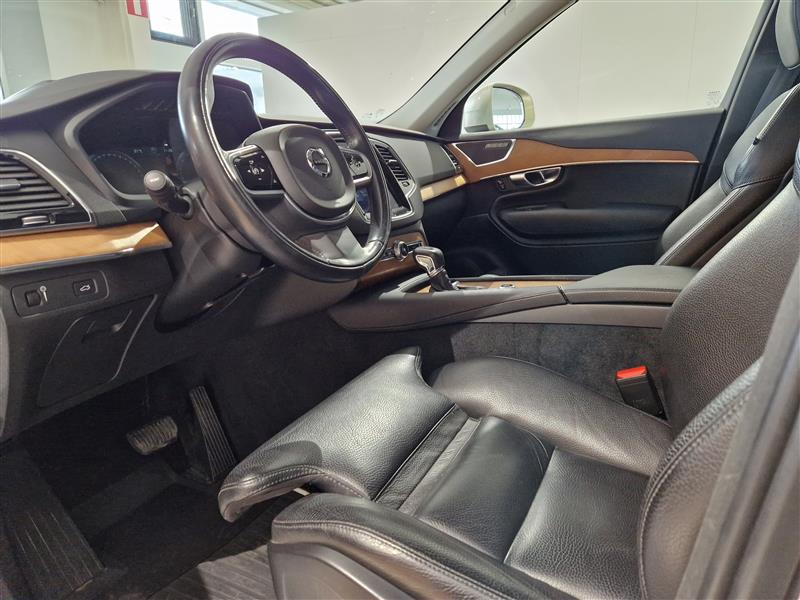 Volvo XC90 D5 AWD INSCRIPTION AUT.TAKUU 12KK/20TKM.