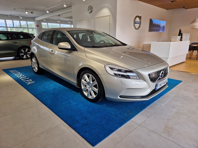 Volvo V40 T2 BUSINESS EDITION 90 AUT